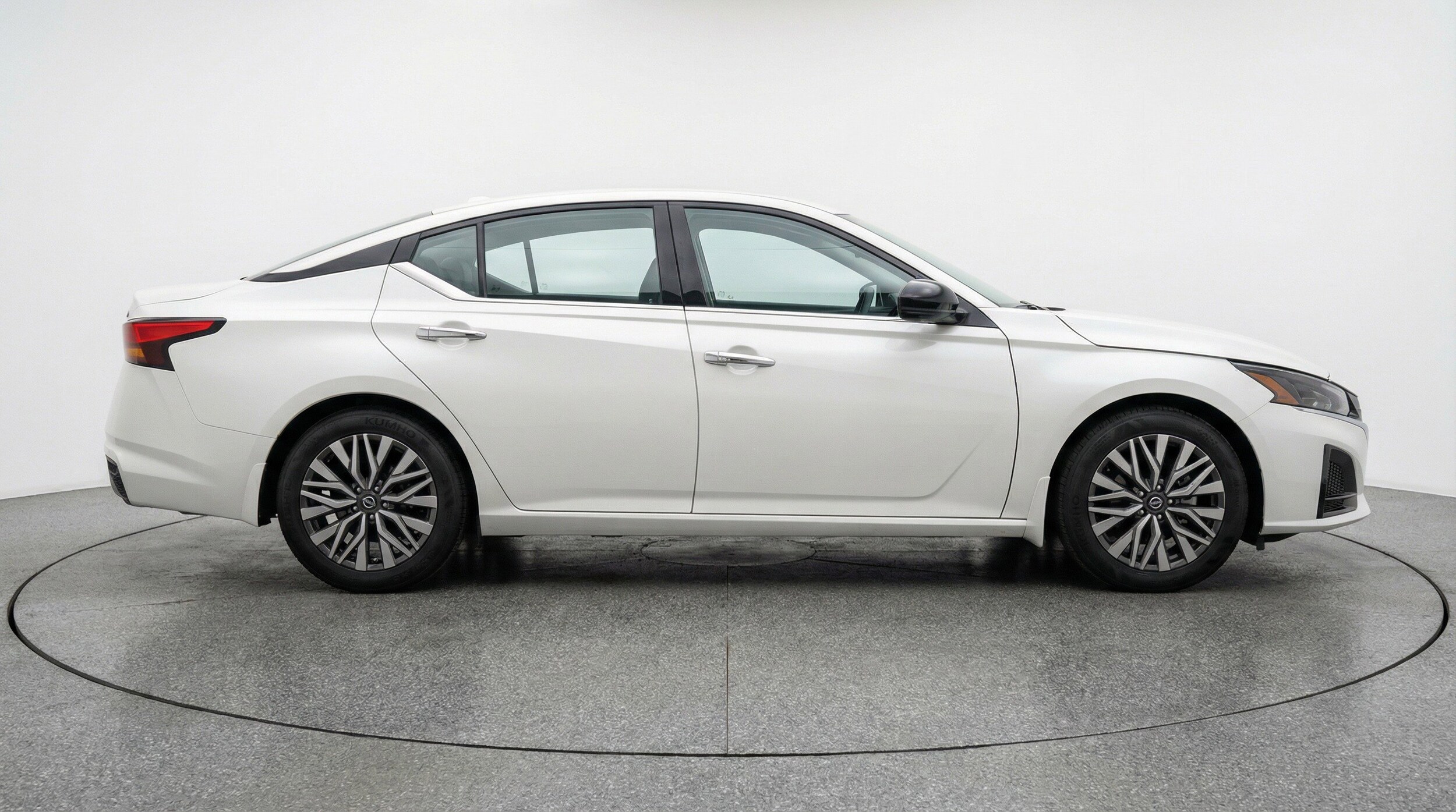 Thumbnail: 2025 Nissan Altima - 11