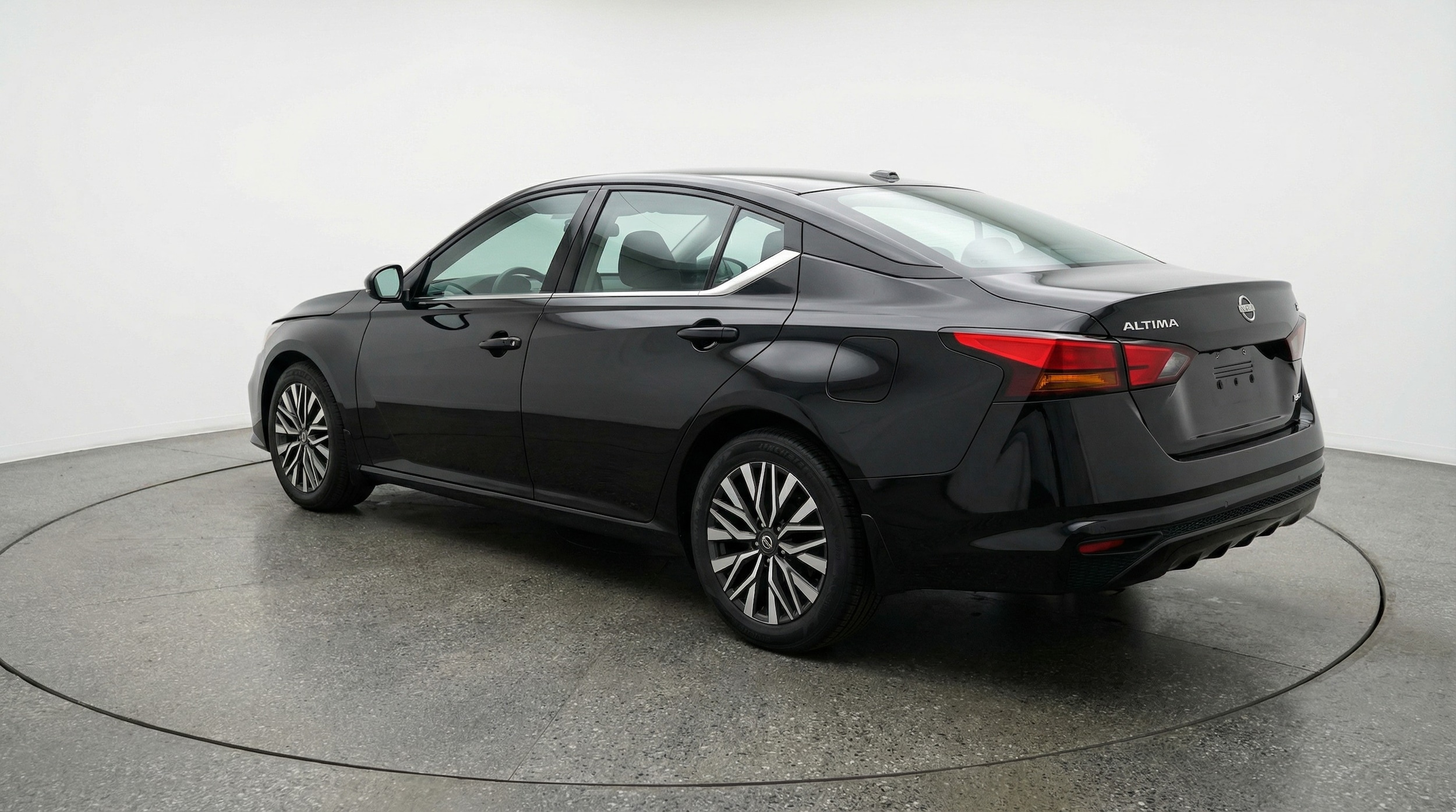 Thumbnail: 2025 Nissan Altima - 5