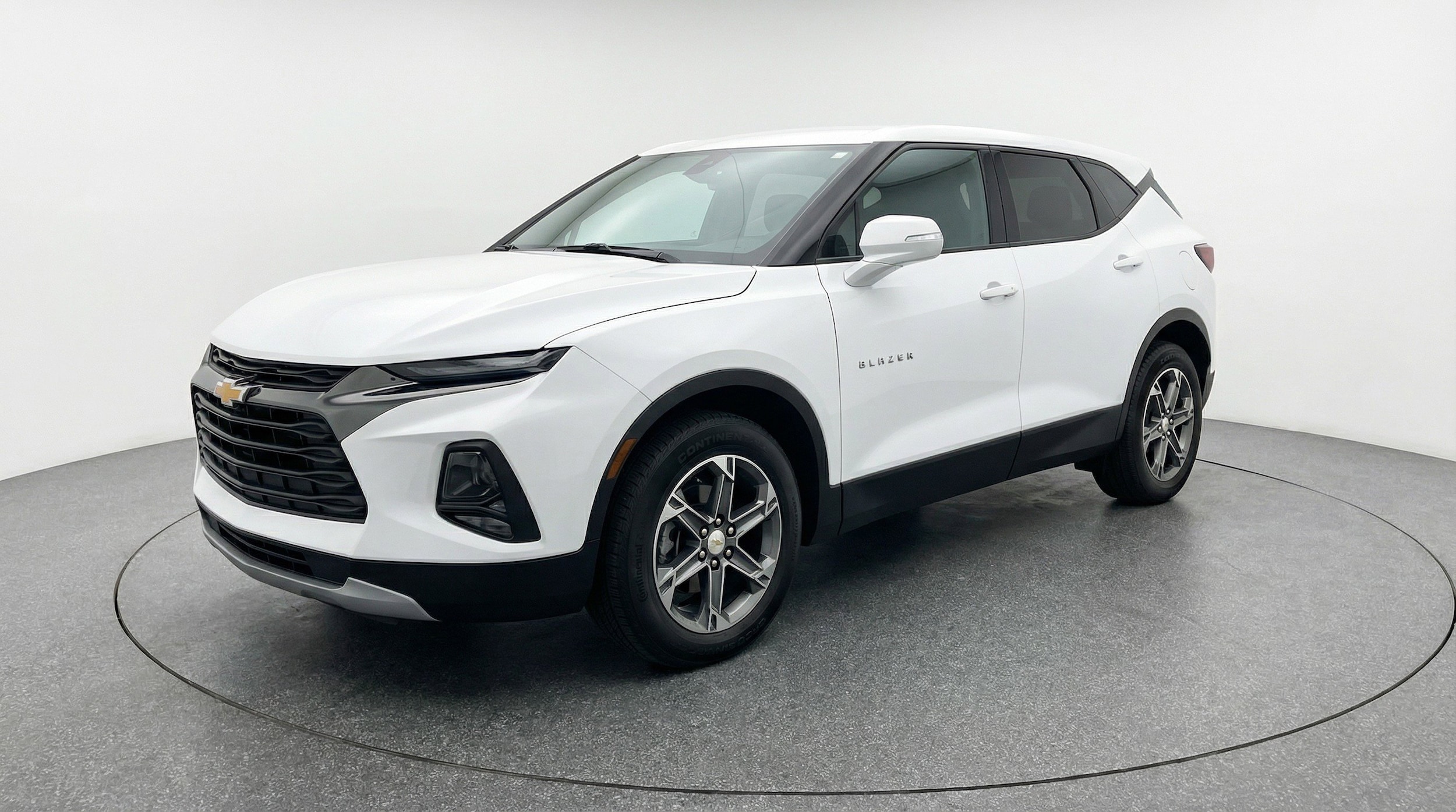 Thumbnail: 2025 Chevrolet Blazer - 3