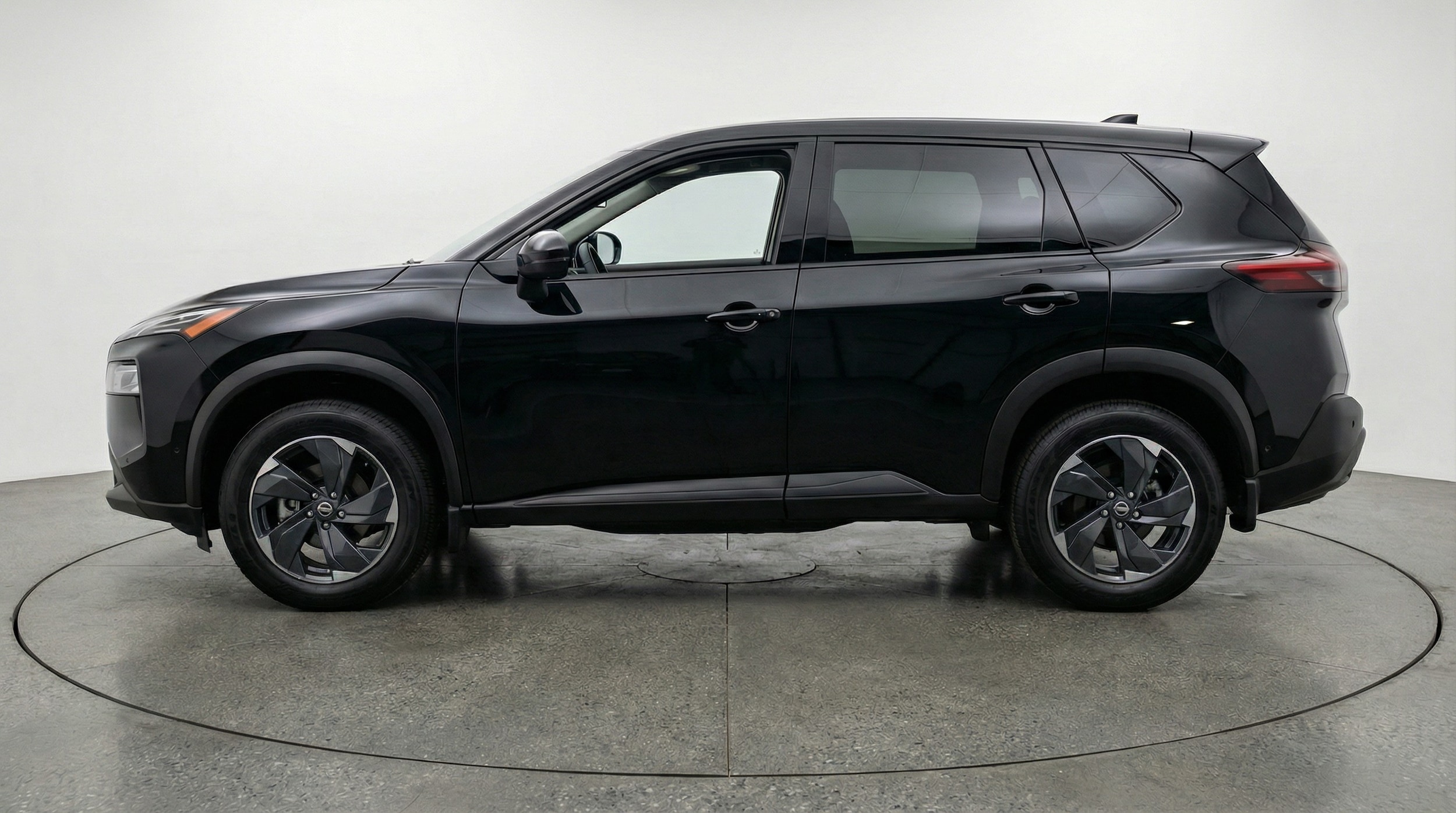 Thumbnail: 2025 Nissan Rogue - 4