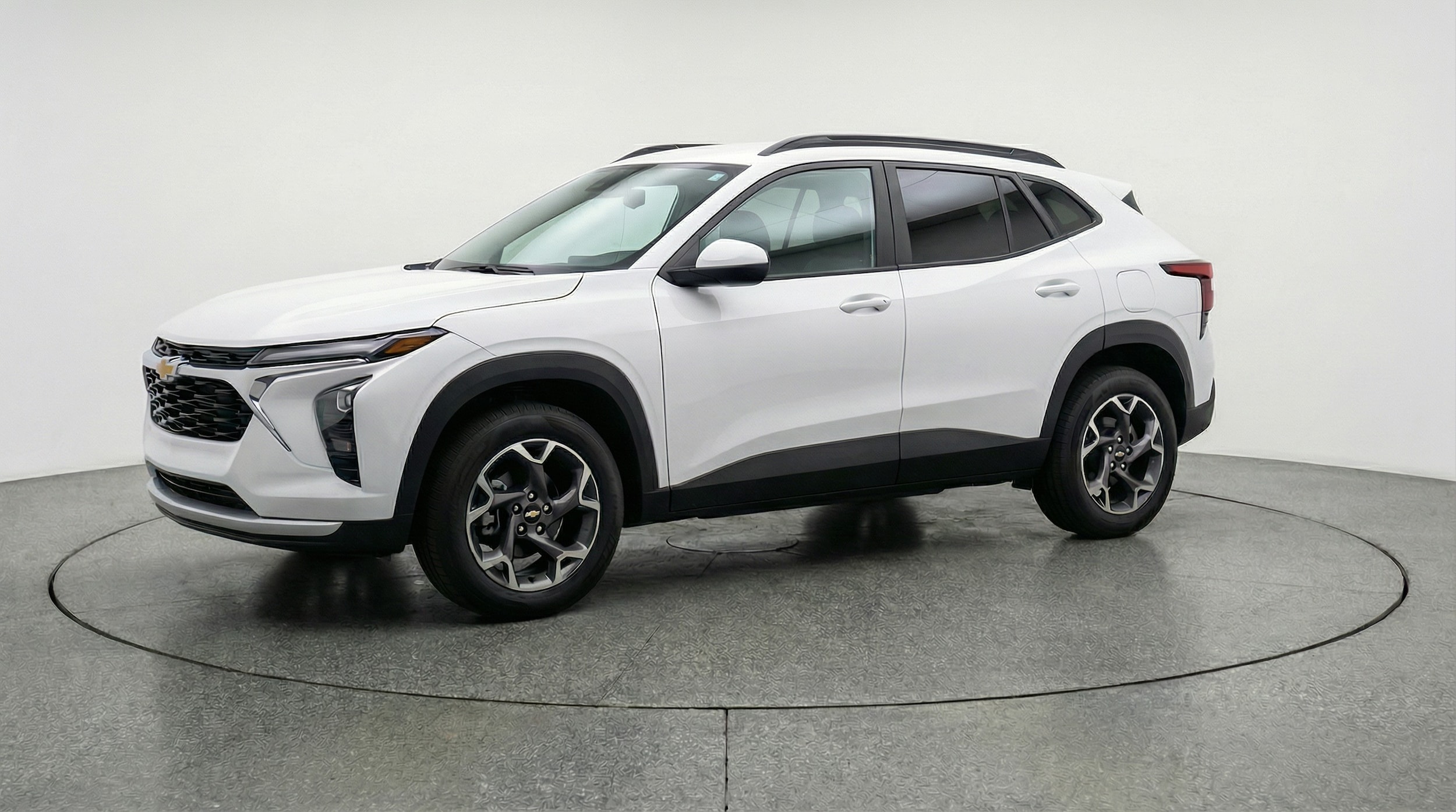 Thumbnail: 2025 Chevrolet Trax - 3