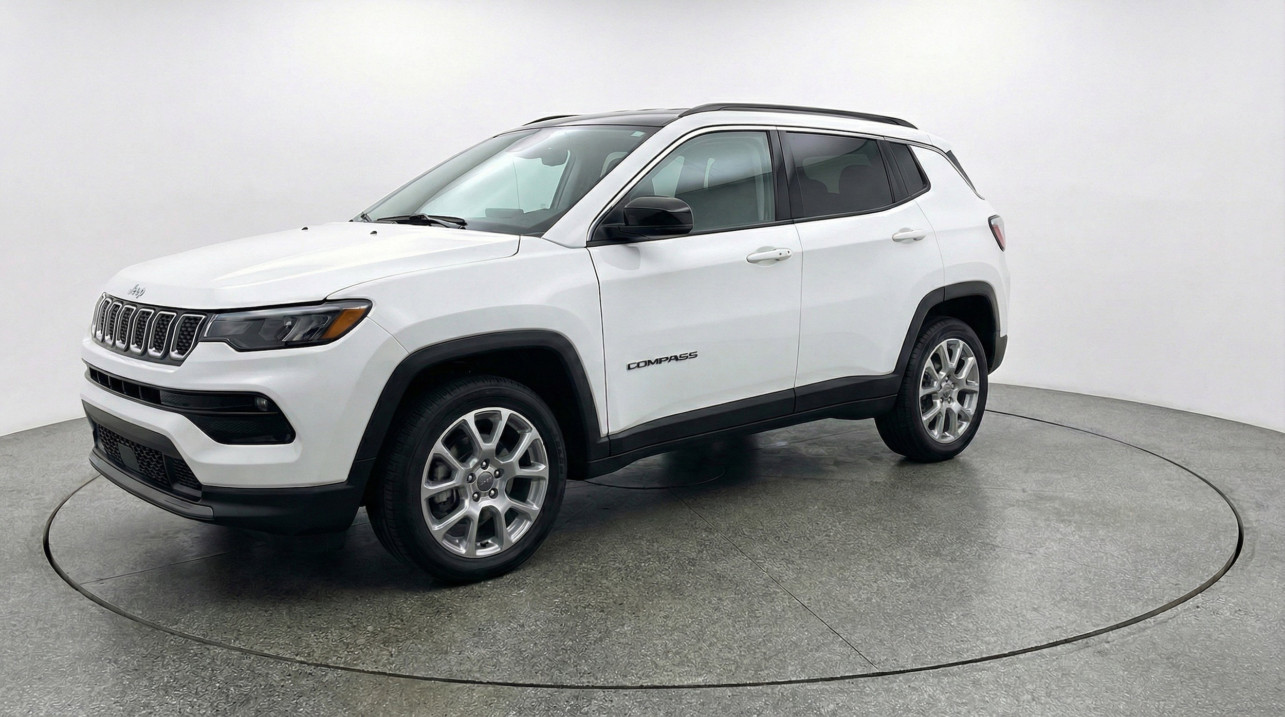Thumbnail: 2025 Jeep Compass - 3