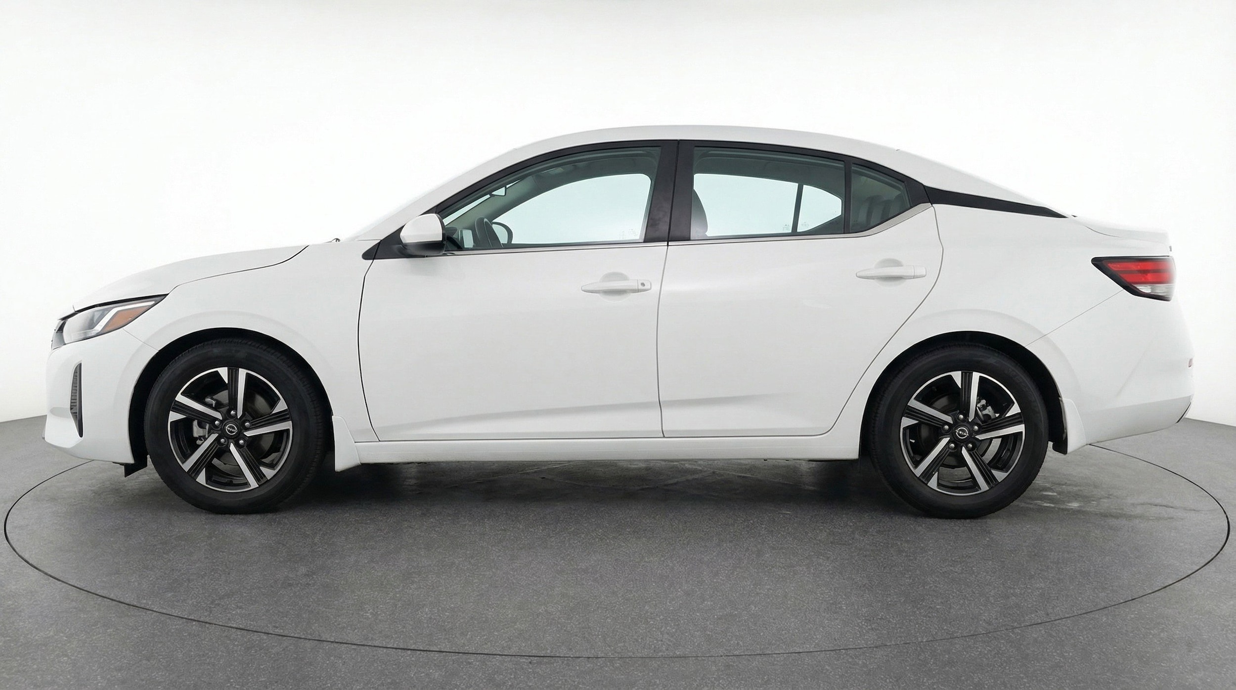 Thumbnail: 2025 Nissan Sentra - 5