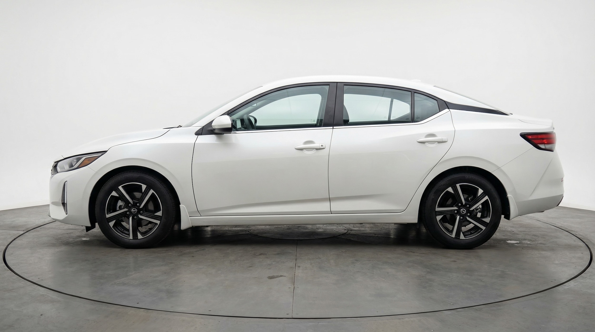 Thumbnail: 2025 Nissan Sentra - 4