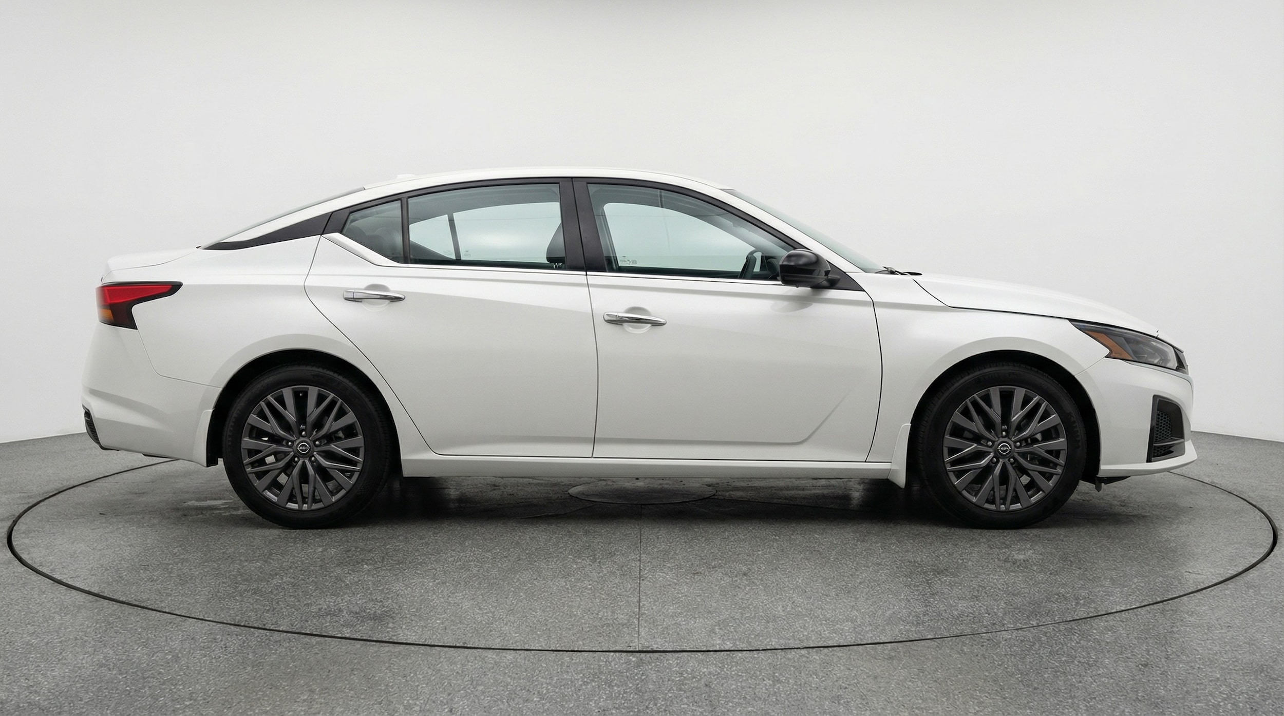 Thumbnail: 2025 Nissan Altima - 8