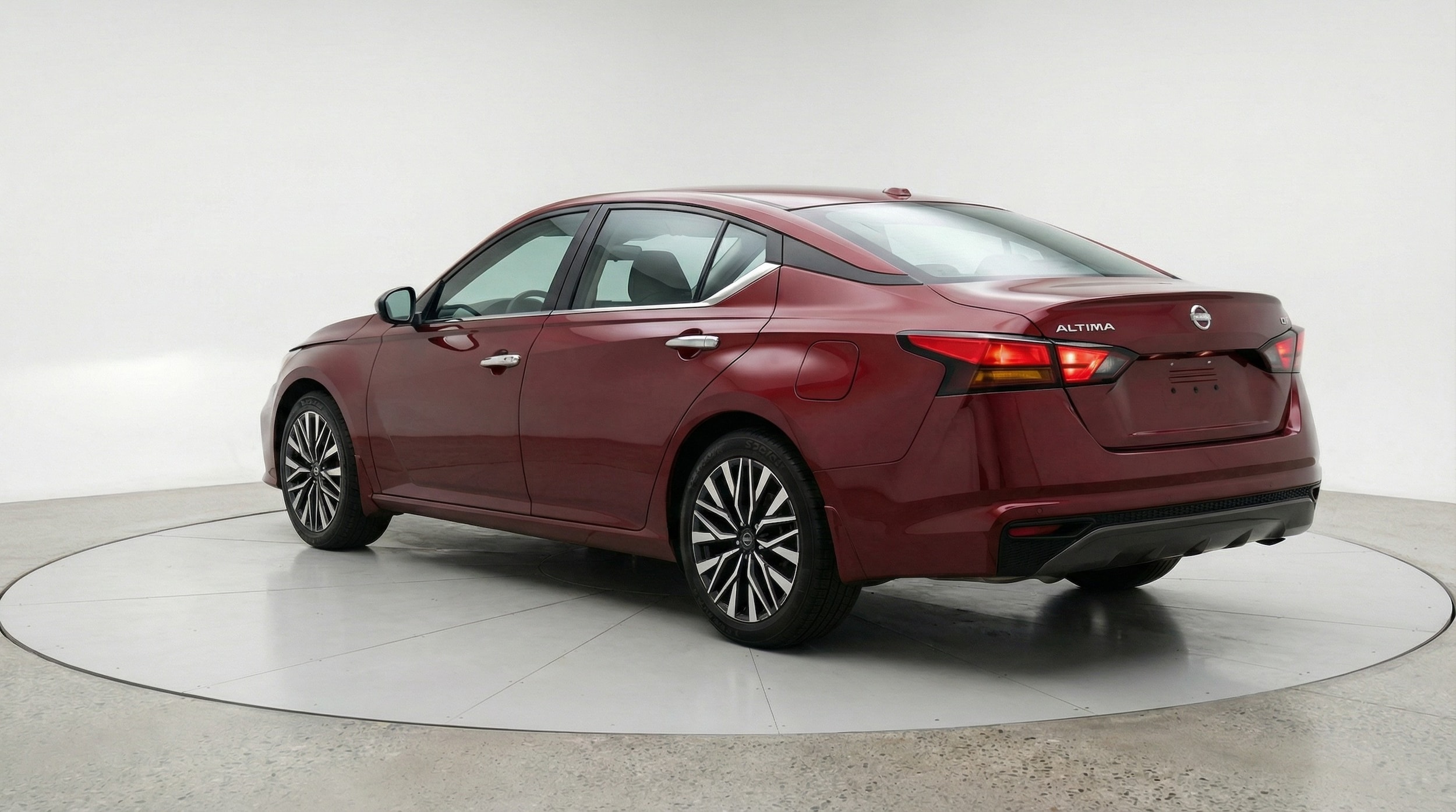 Thumbnail: 2025 Nissan Altima - 5