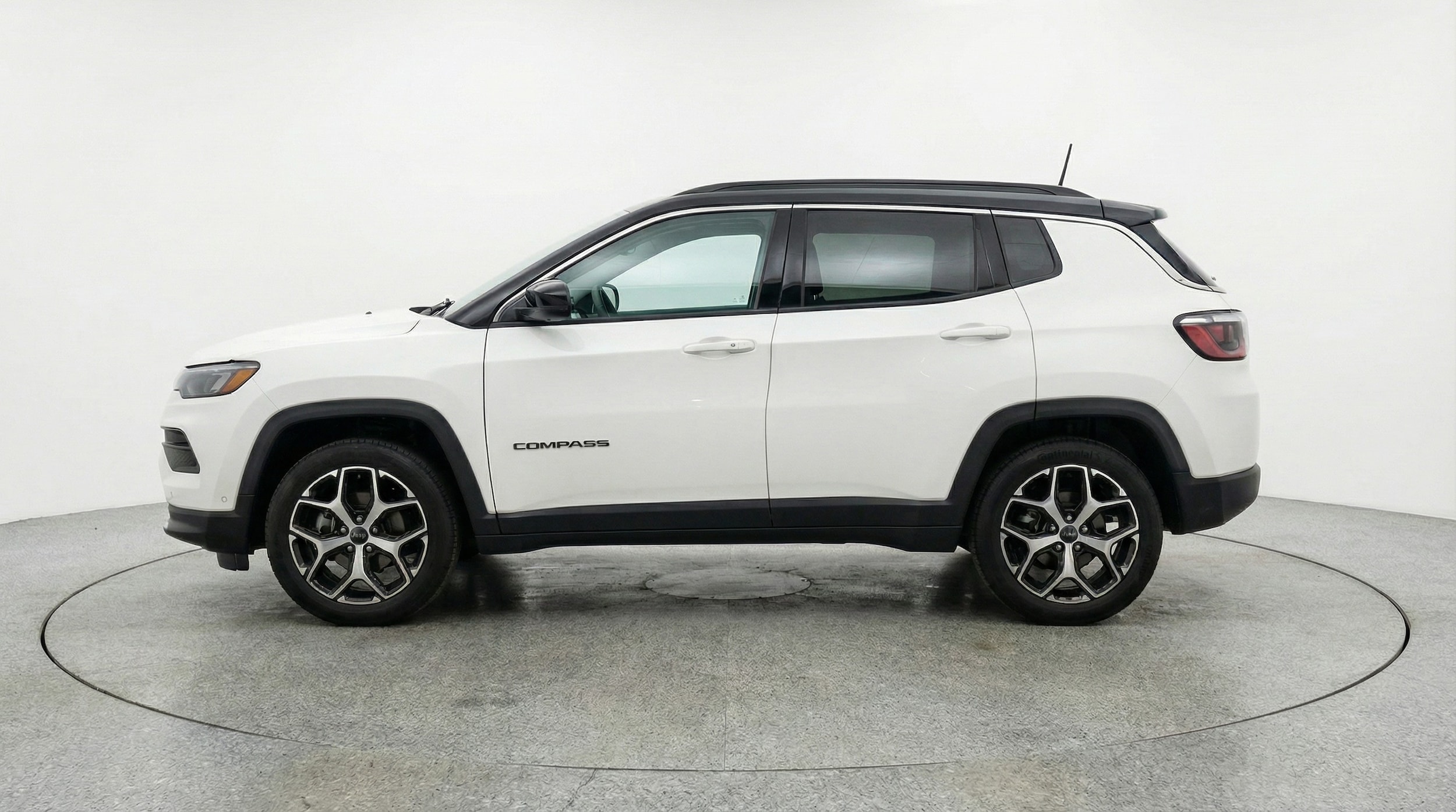 Thumbnail: 2025 Jeep Compass - 4