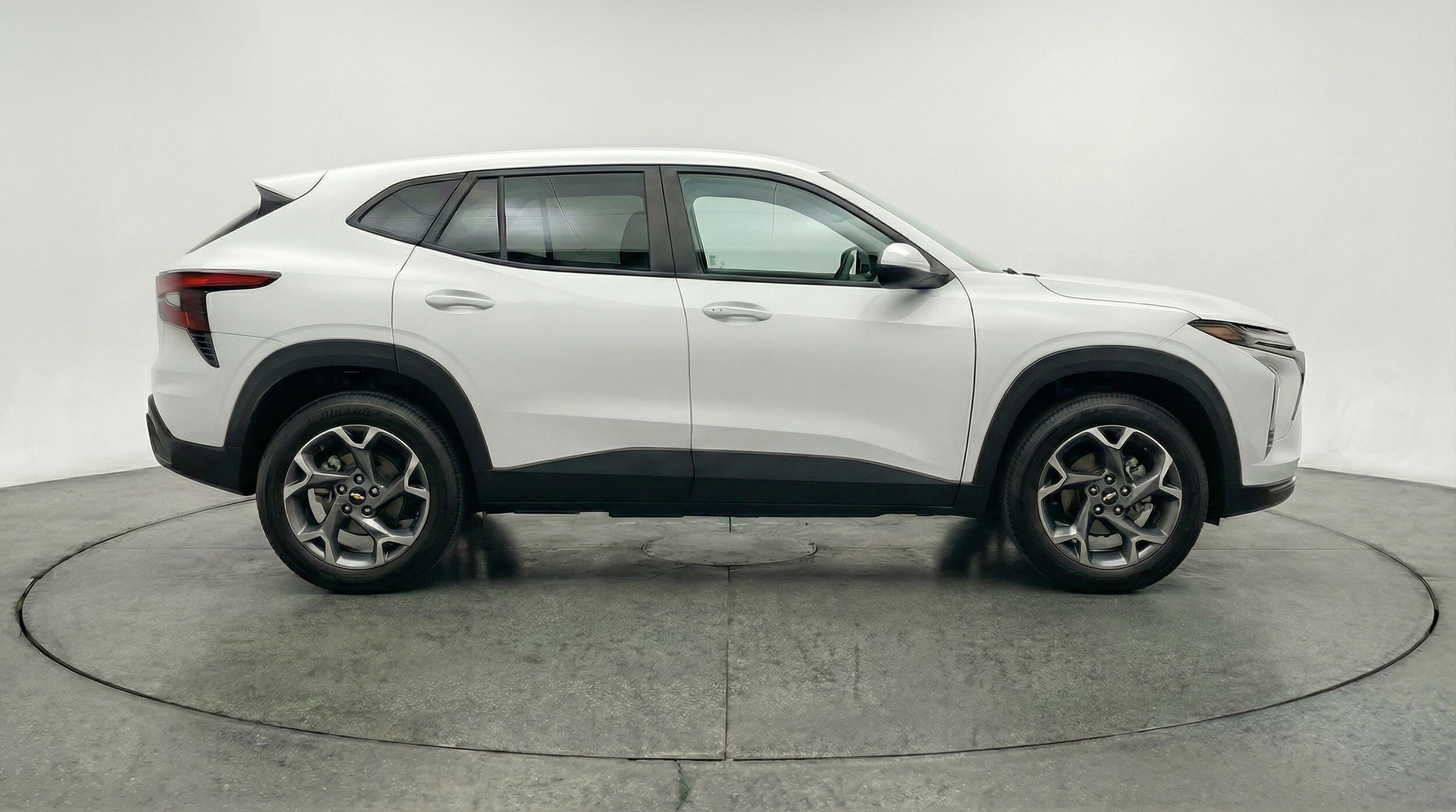 Thumbnail: 2025 Chevrolet Trax - 11