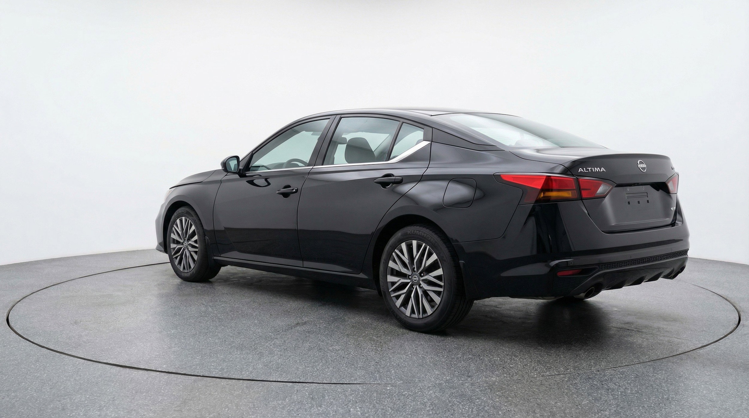 Thumbnail: 2025 Nissan Altima - 6