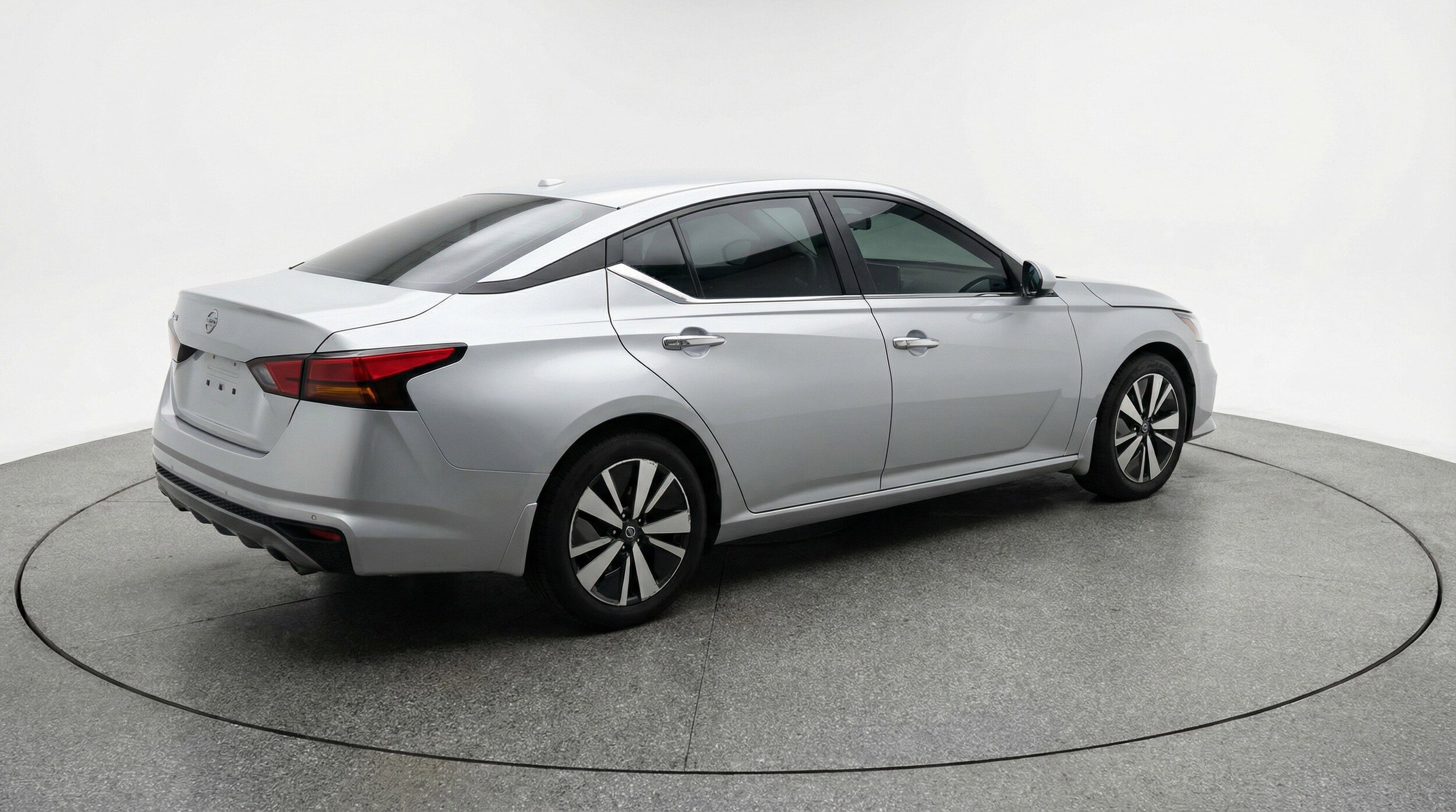 Thumbnail: 2025 Nissan Altima - 9