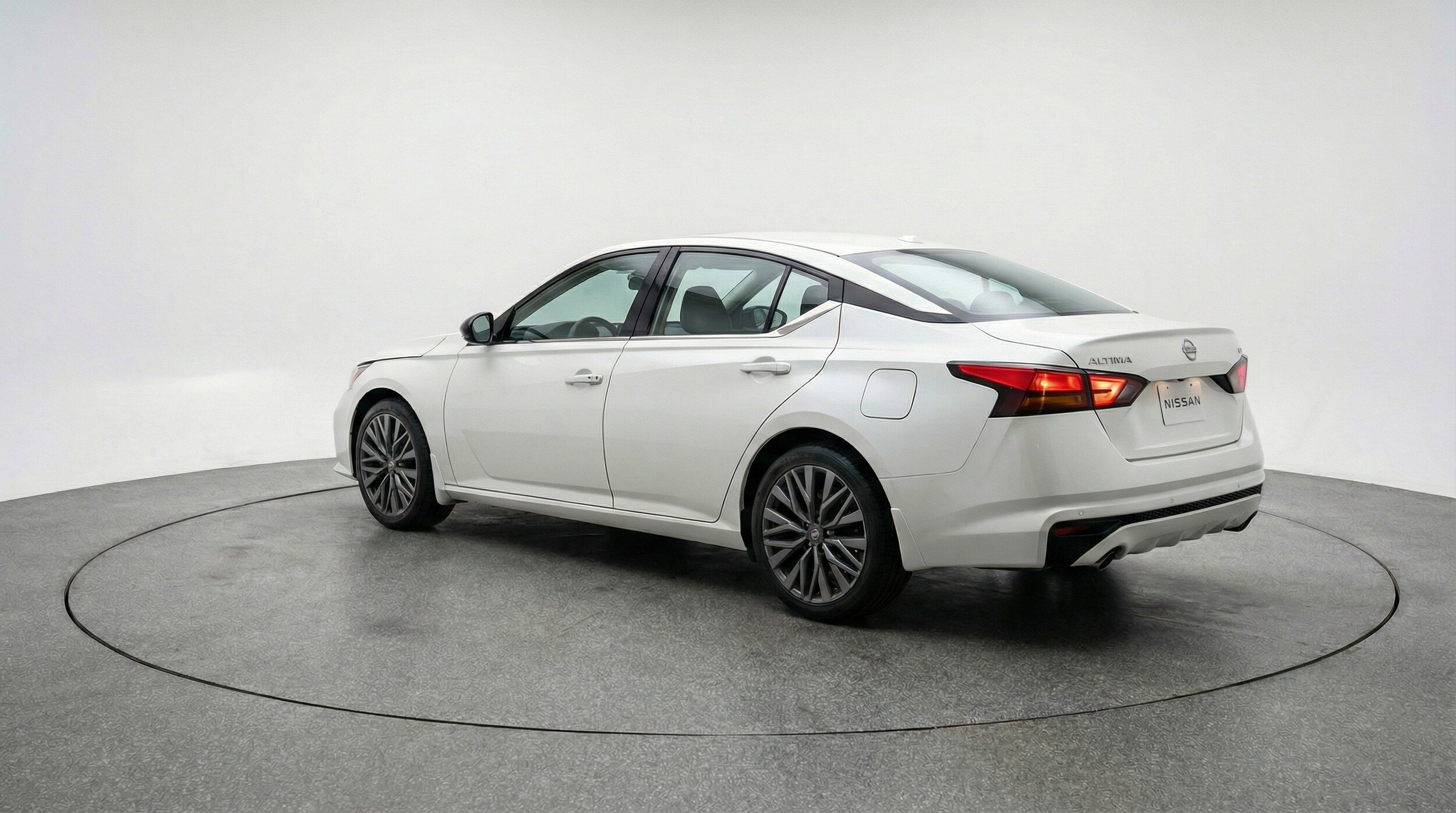 Thumbnail: 2025 Nissan Altima - 6