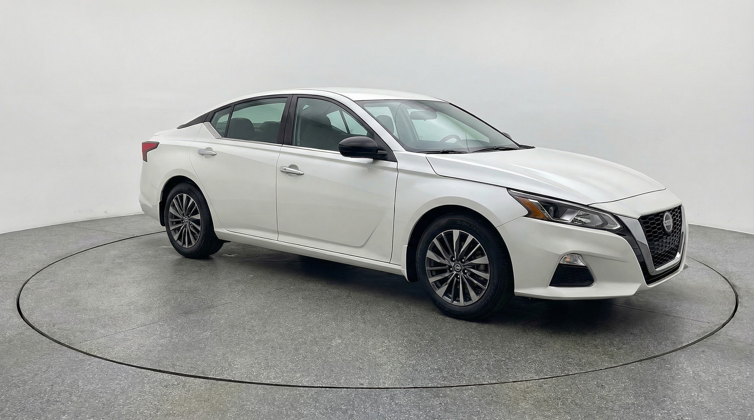 Thumbnail: 2025 Nissan Altima - 1