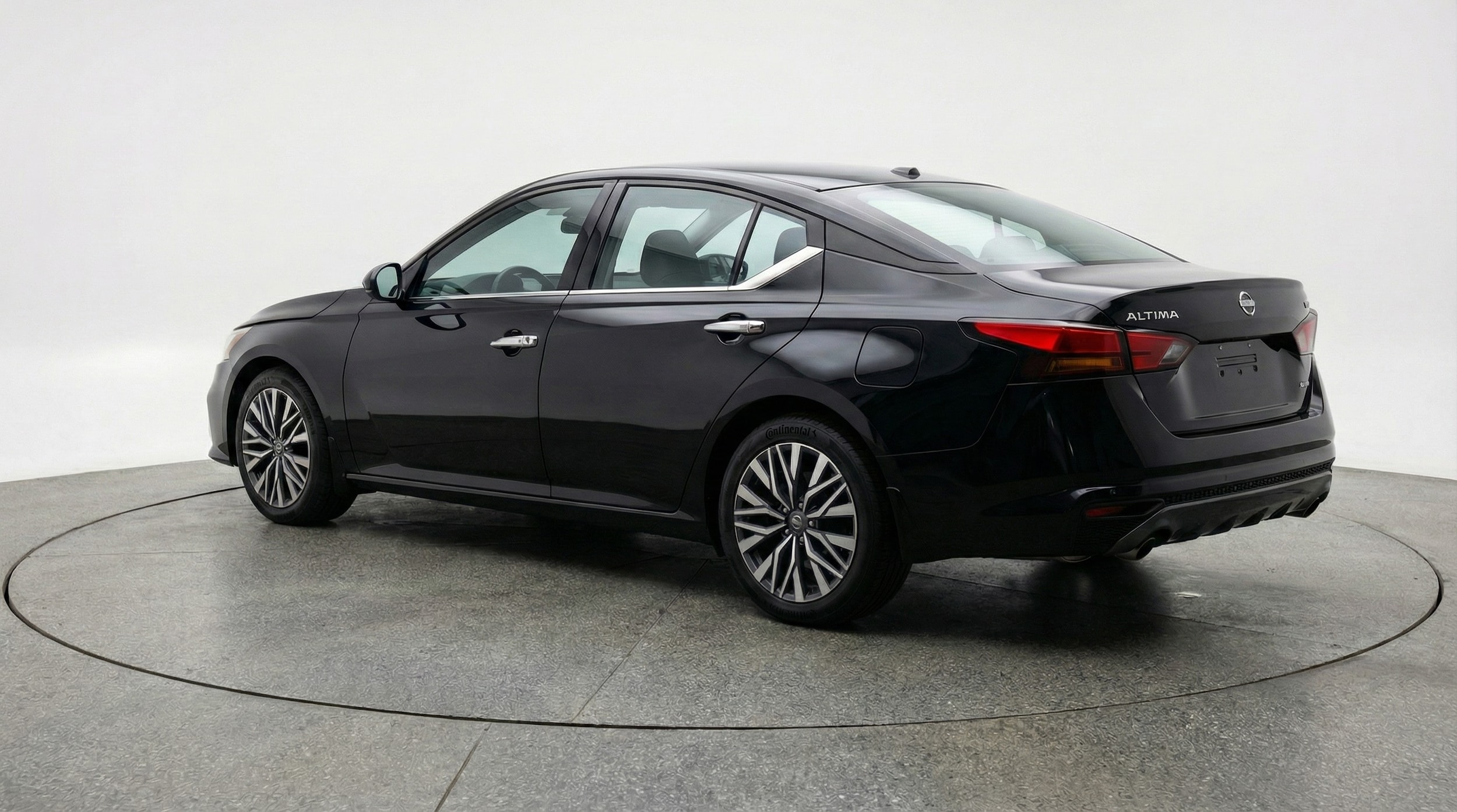 Thumbnail: 2025 Nissan Altima - 5