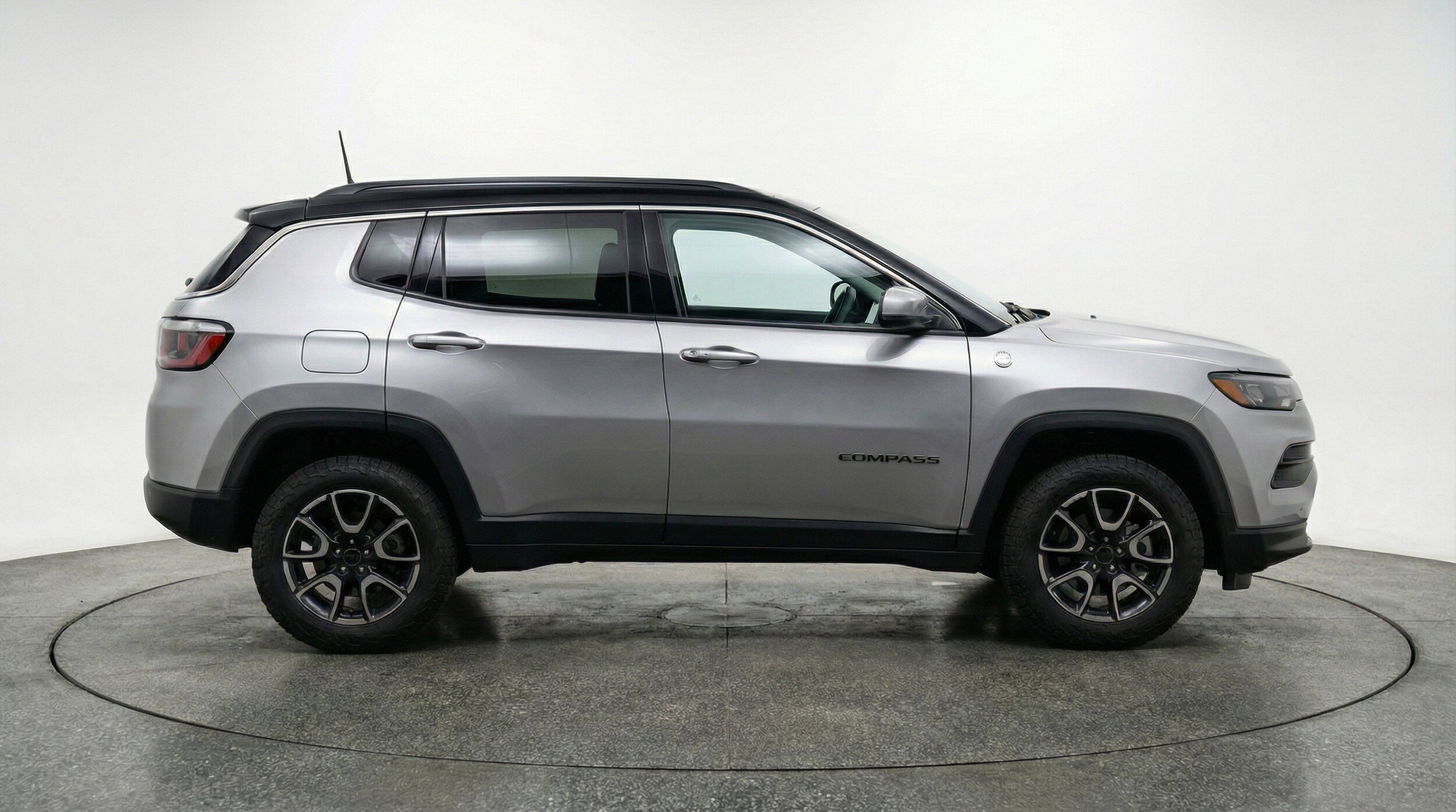 Thumbnail: 2025 Jeep Compass - 11