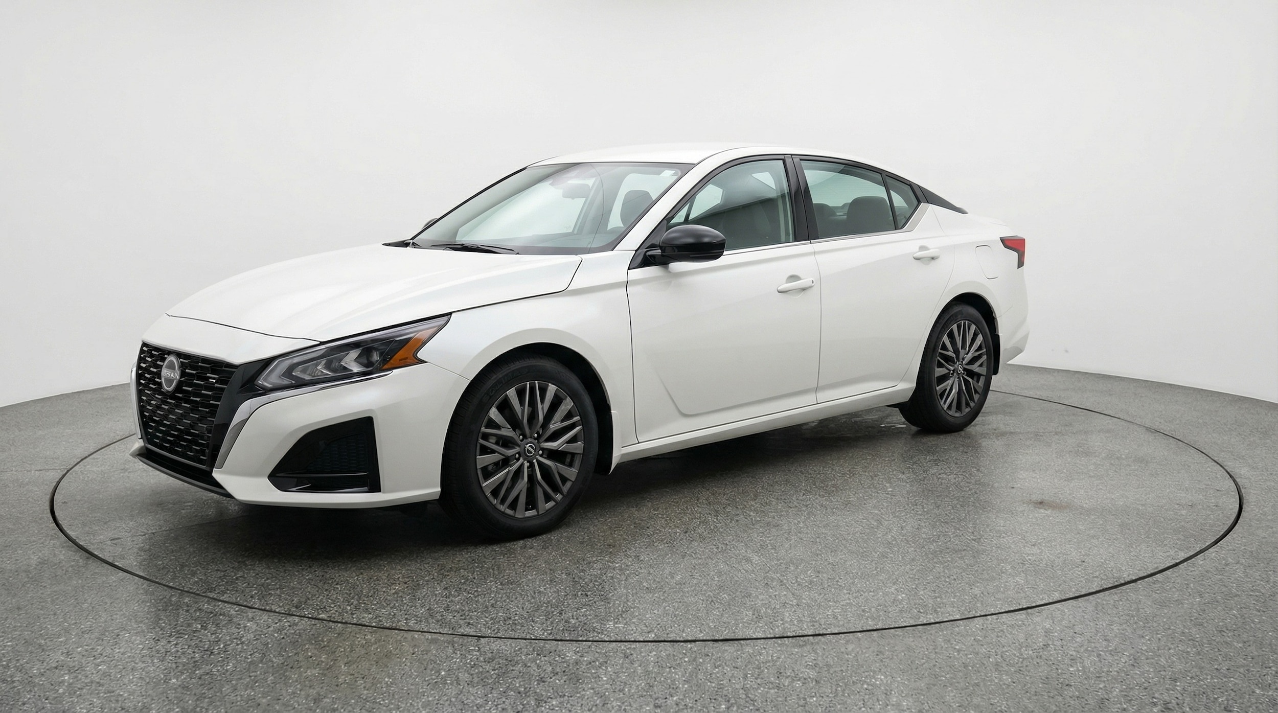 Thumbnail: 2025 Nissan Altima - 3