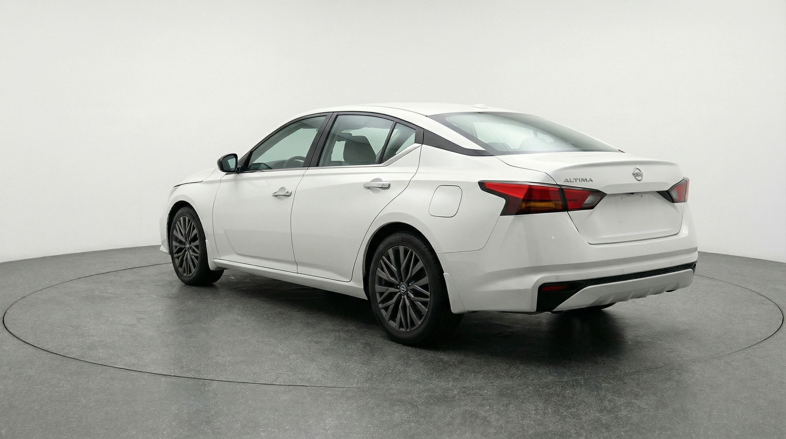 Thumbnail: 2025 Nissan Altima - 5