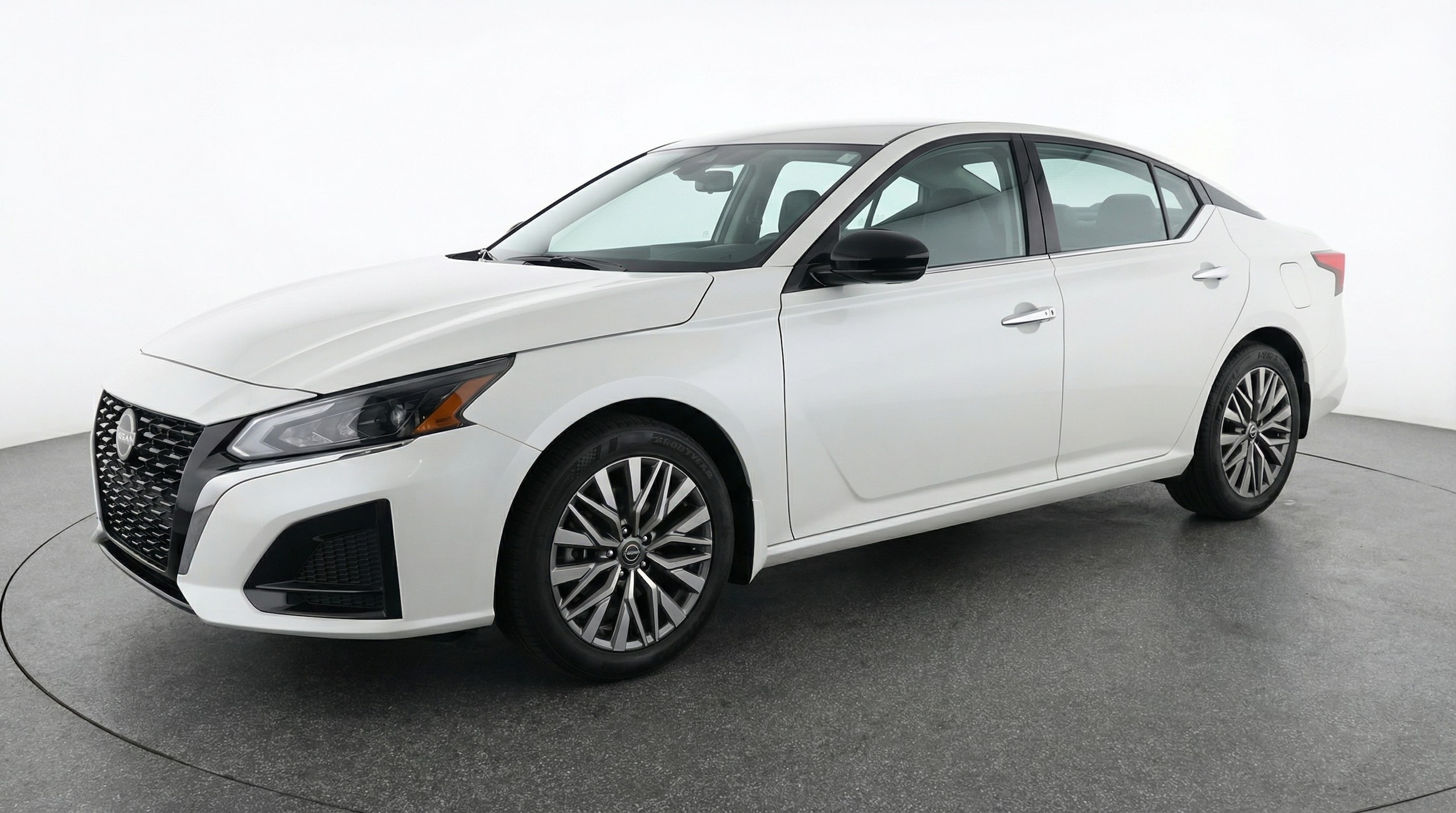 Thumbnail: 2025 Nissan Altima - 3