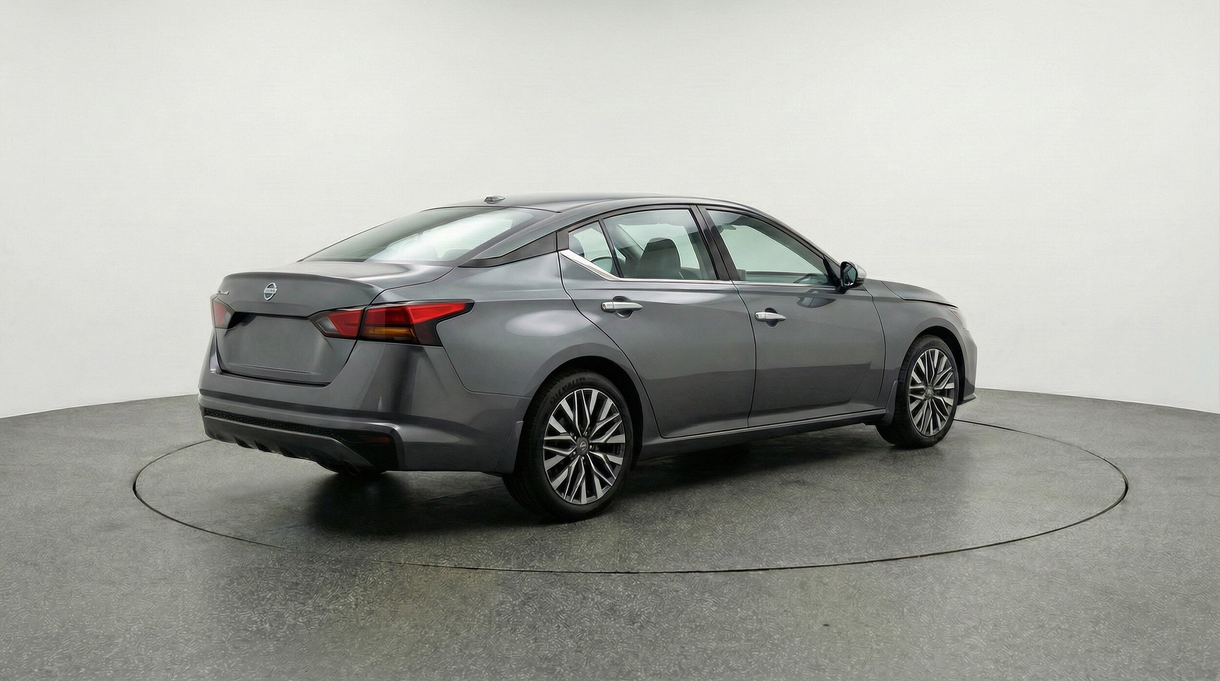 Thumbnail: 2025 Nissan Altima - 9