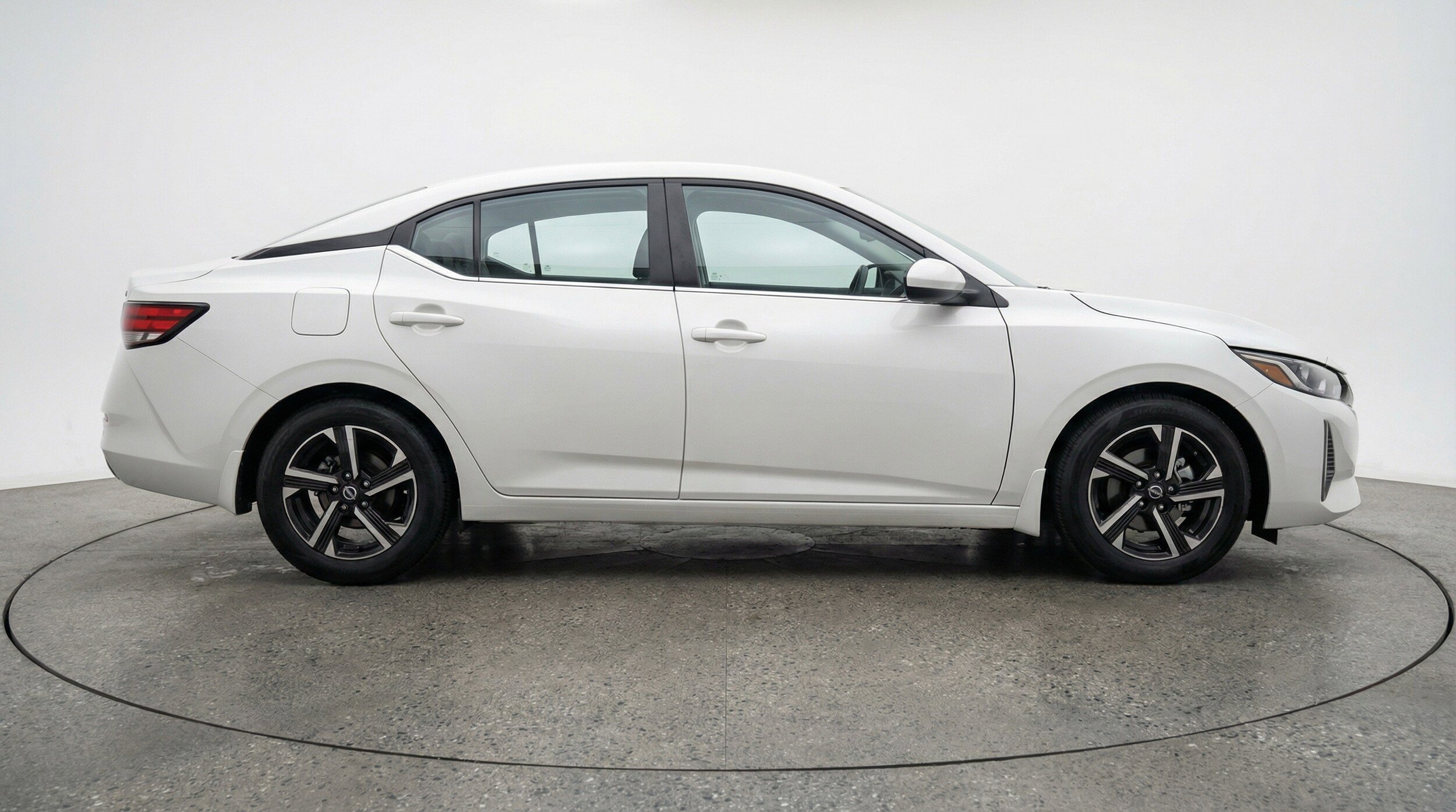 Thumbnail: 2025 Nissan Sentra - 11