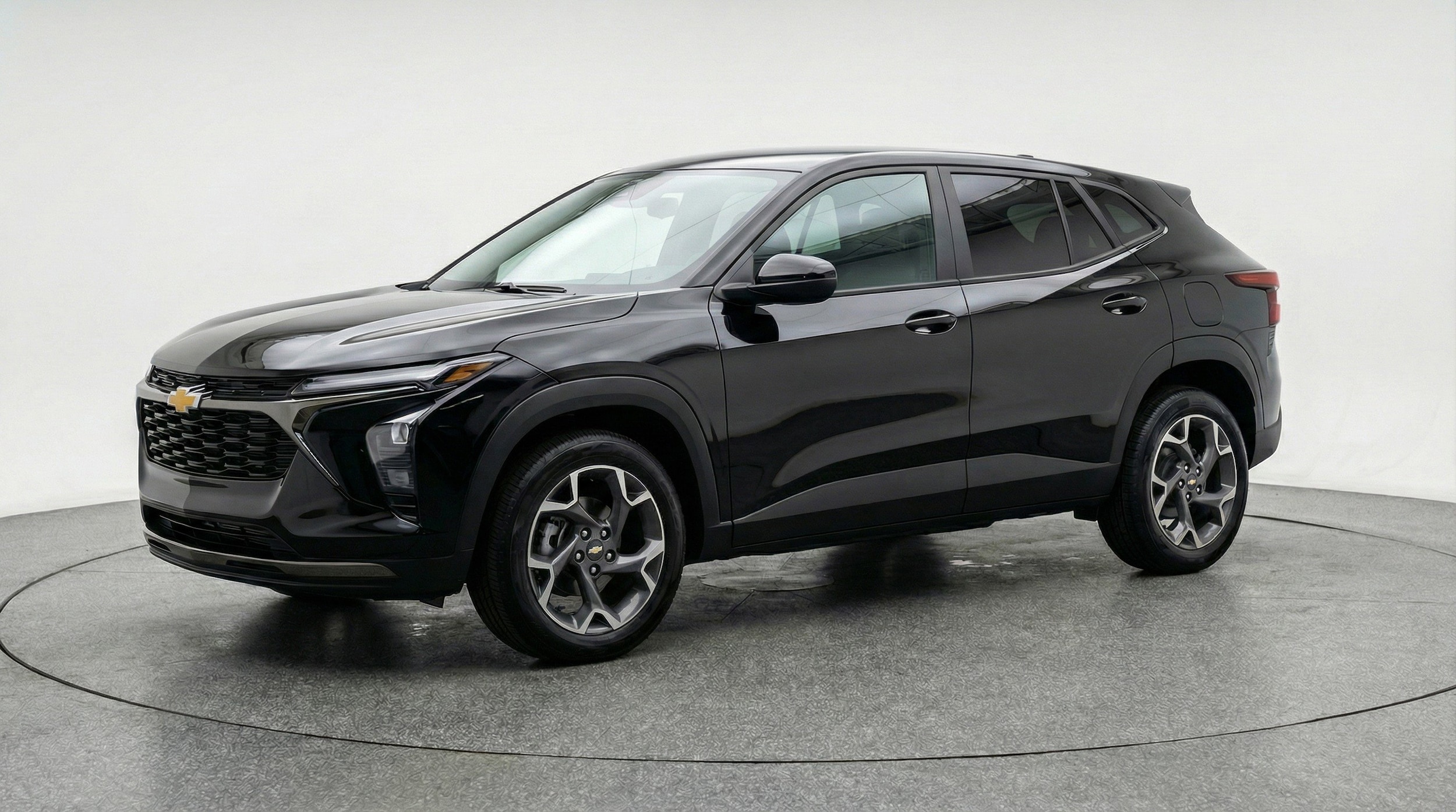 Thumbnail: 2025 Chevrolet Trax - 3