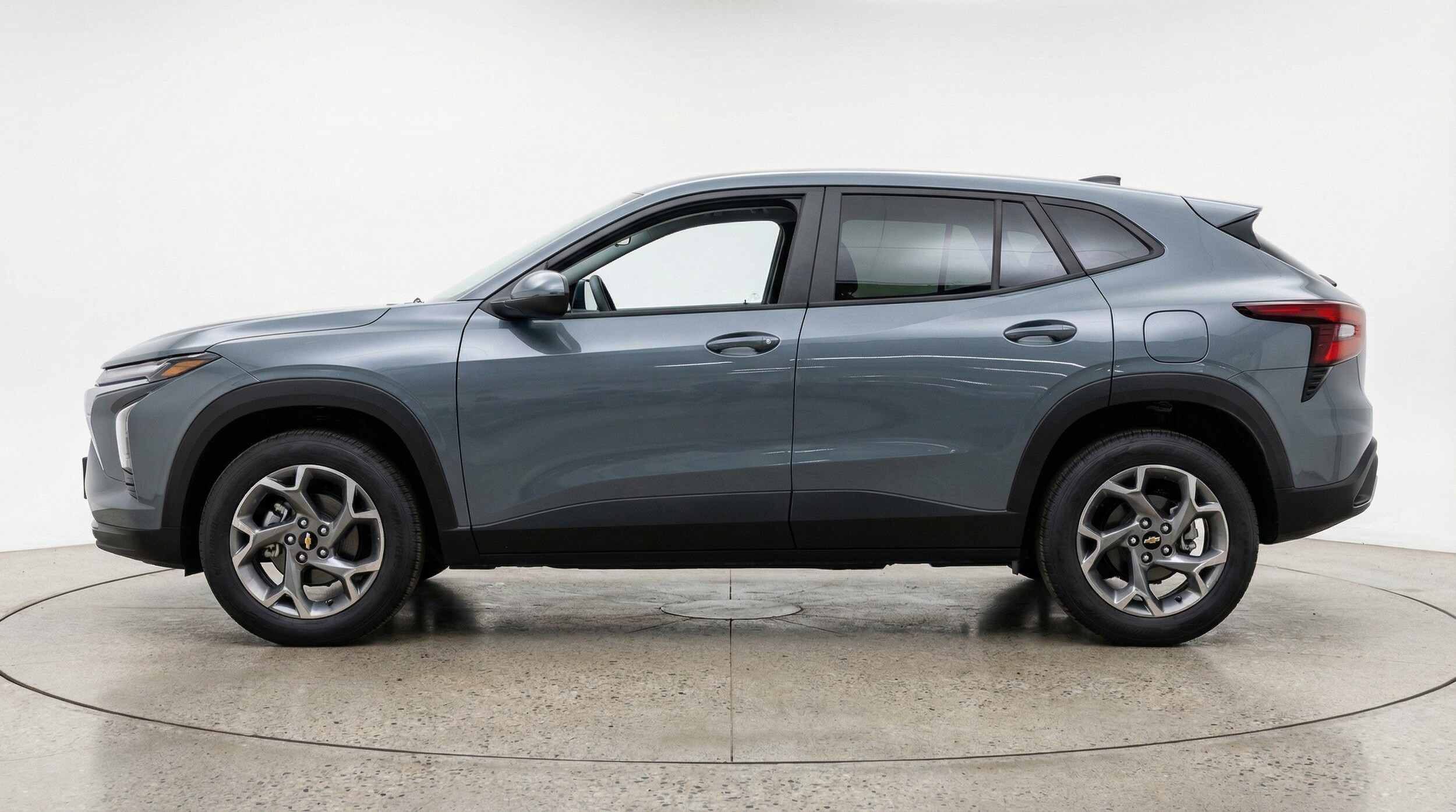 Thumbnail: 2025 Chevrolet Trax - 5