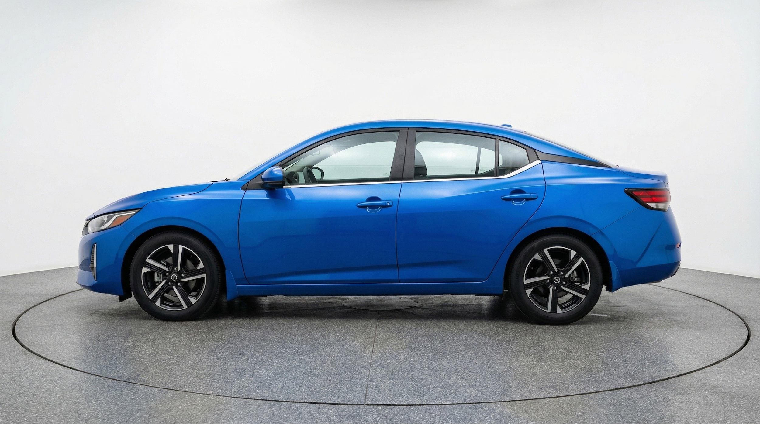 Thumbnail: 2025 Nissan Sentra - 5