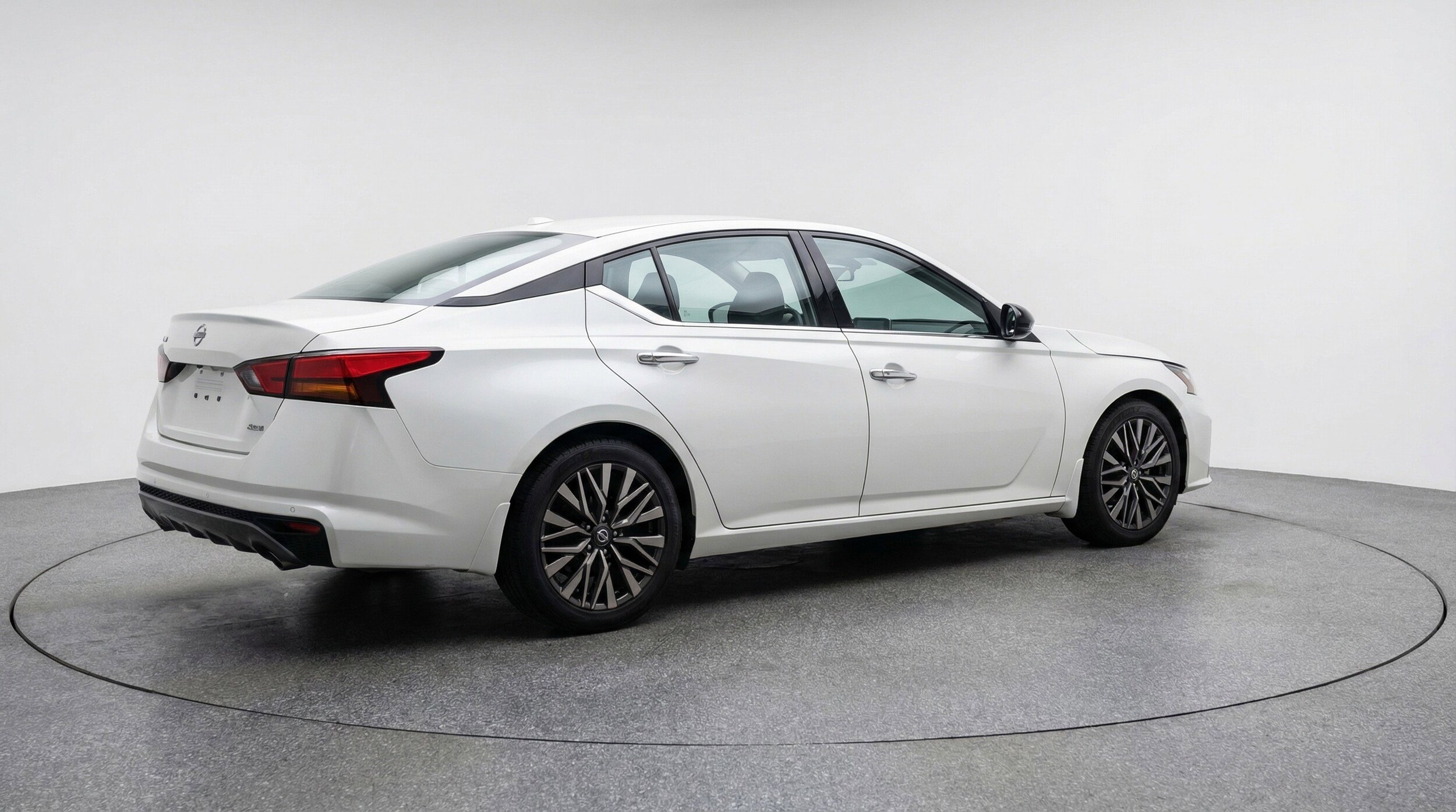 Thumbnail: 2025 Nissan Altima - 9