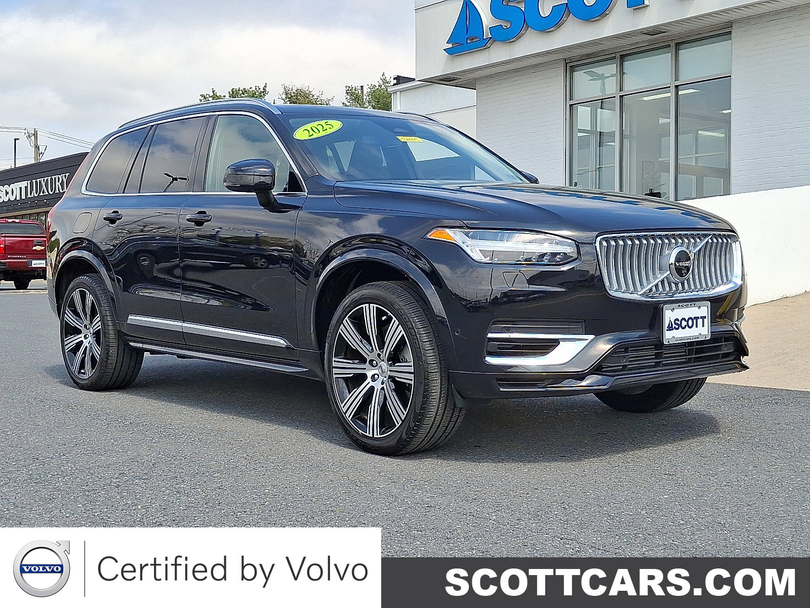 2025 Volvo XC90 T8 Recharge Ultra Bright 4WD's photo