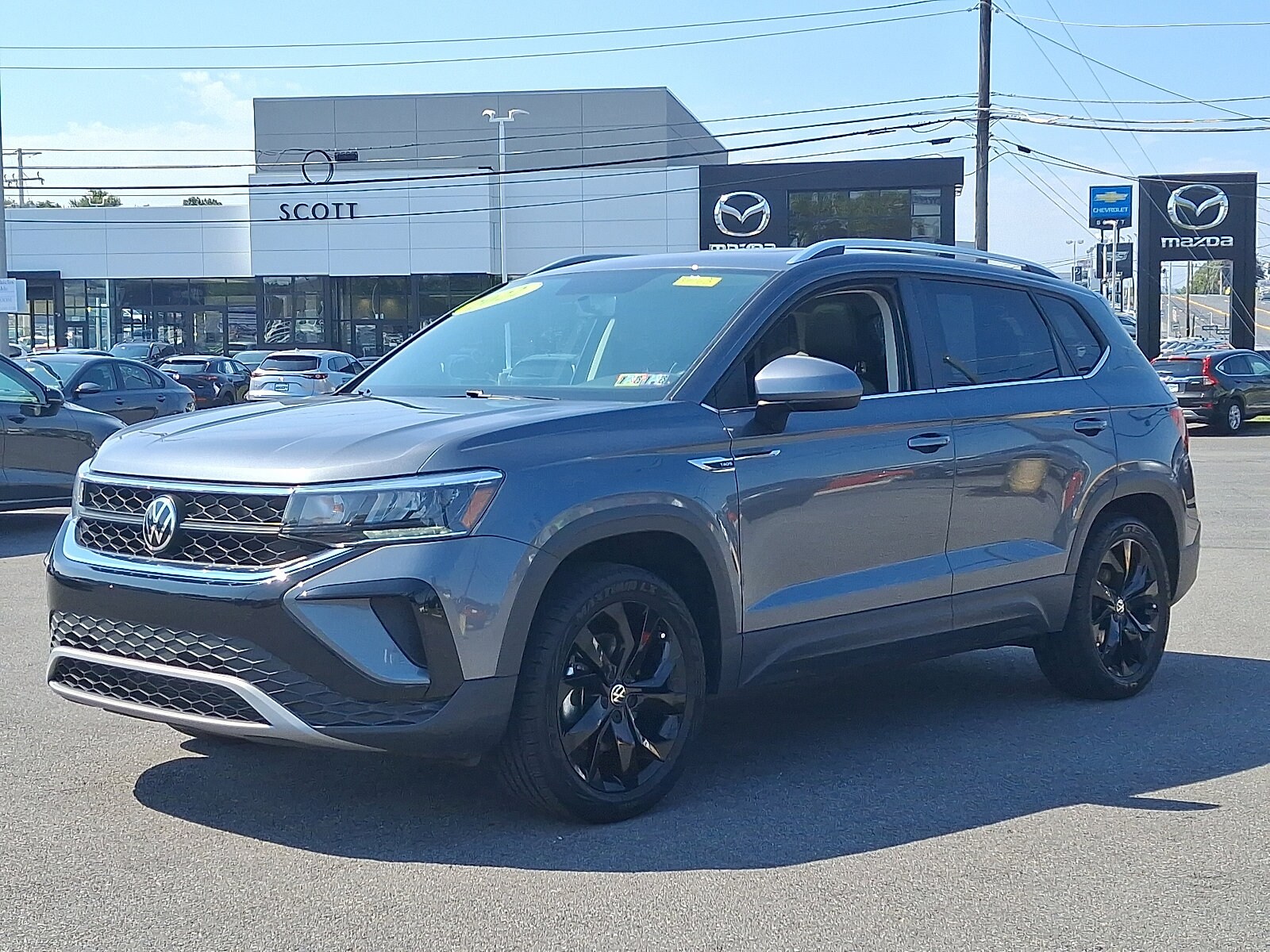 2022 Volkswagen Taos SE photo 3