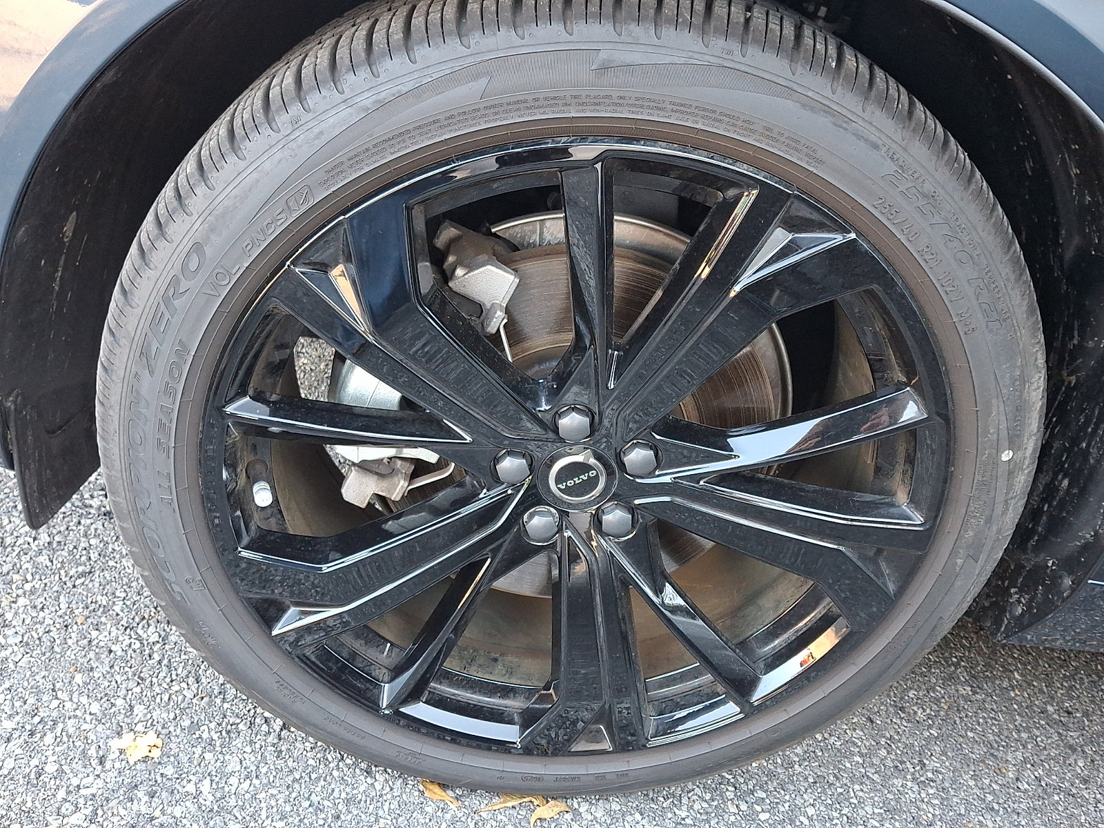New 2026 Volvo XC60 B5 Ultra Black Edition SUV
