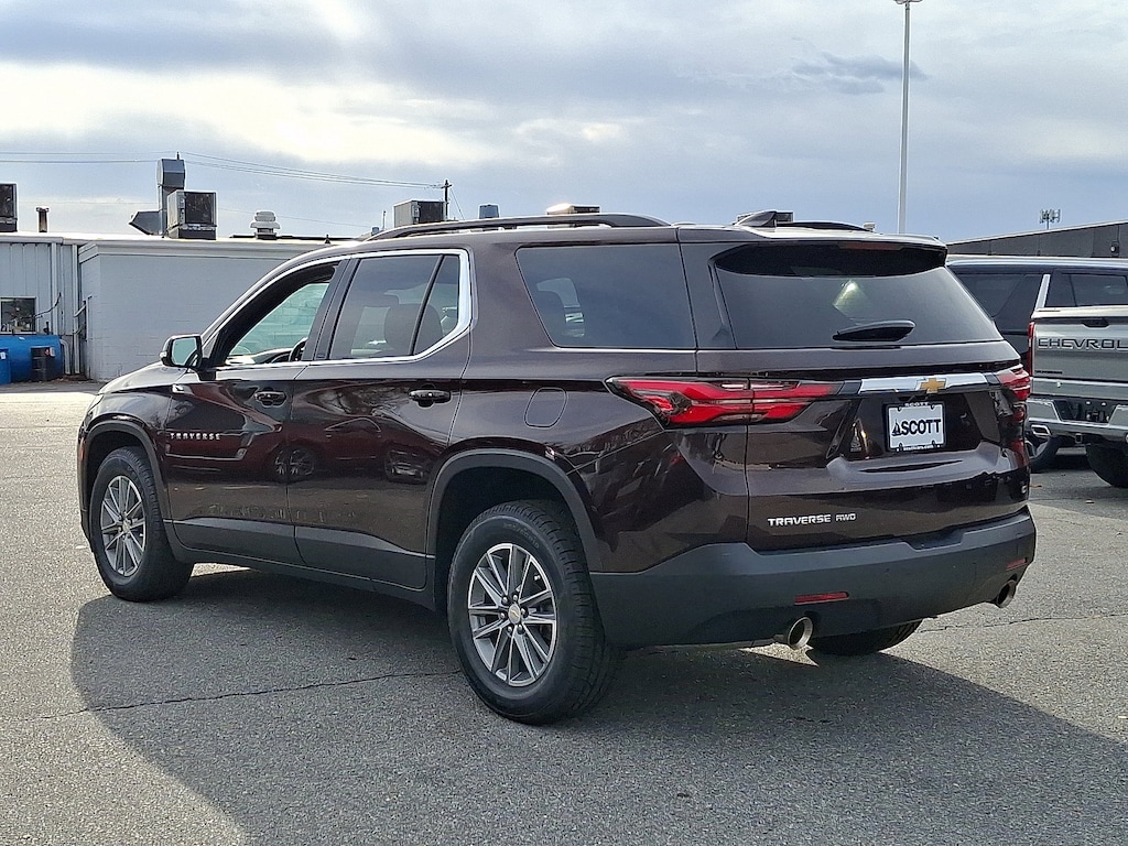 Used 2022 Chevrolet Traverse LT Cloth w/1LT SUV