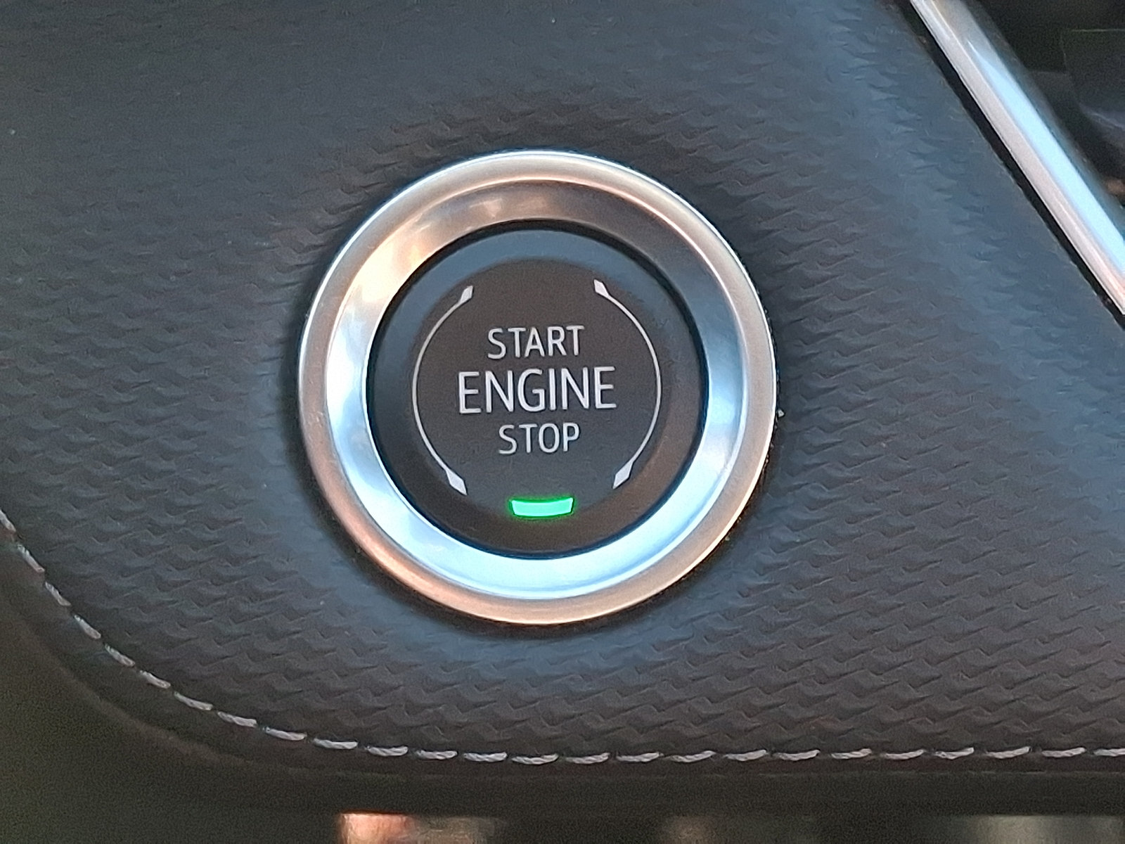 2025 Chevrolet Equinox LT - Photo 22