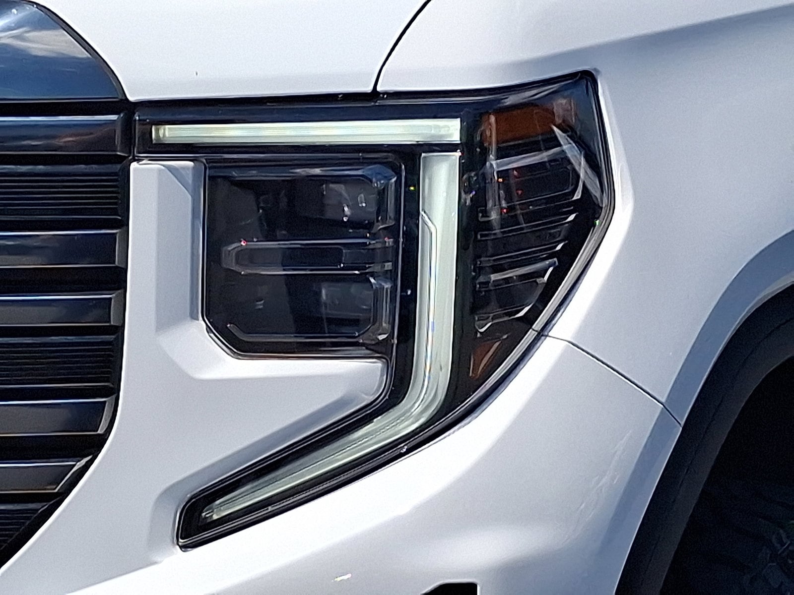 2023 GMC Sierra 1500 AT4 - Photo 9