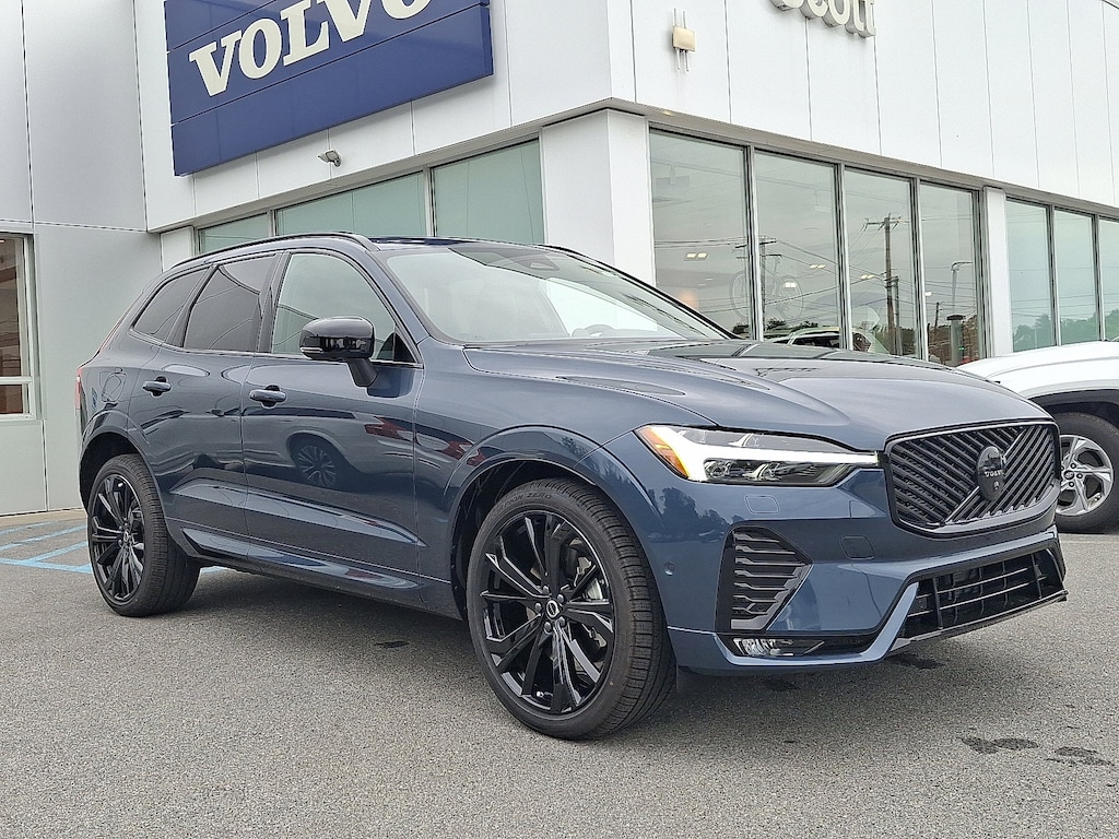 New 2026 Volvo XC60 B5 Ultra Black Edition SUV