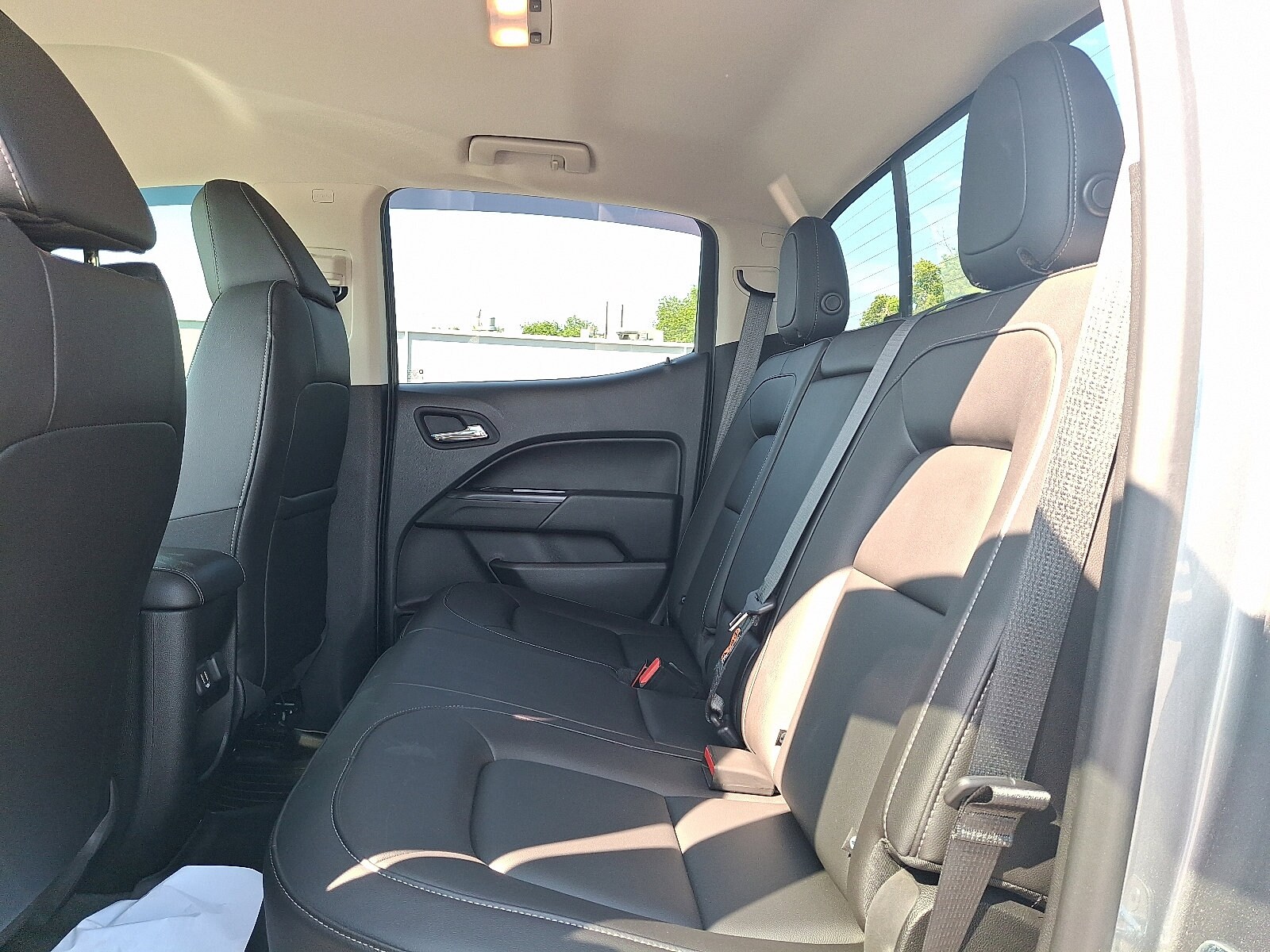 2021 Chevrolet Colorado ZR2 - Photo 12