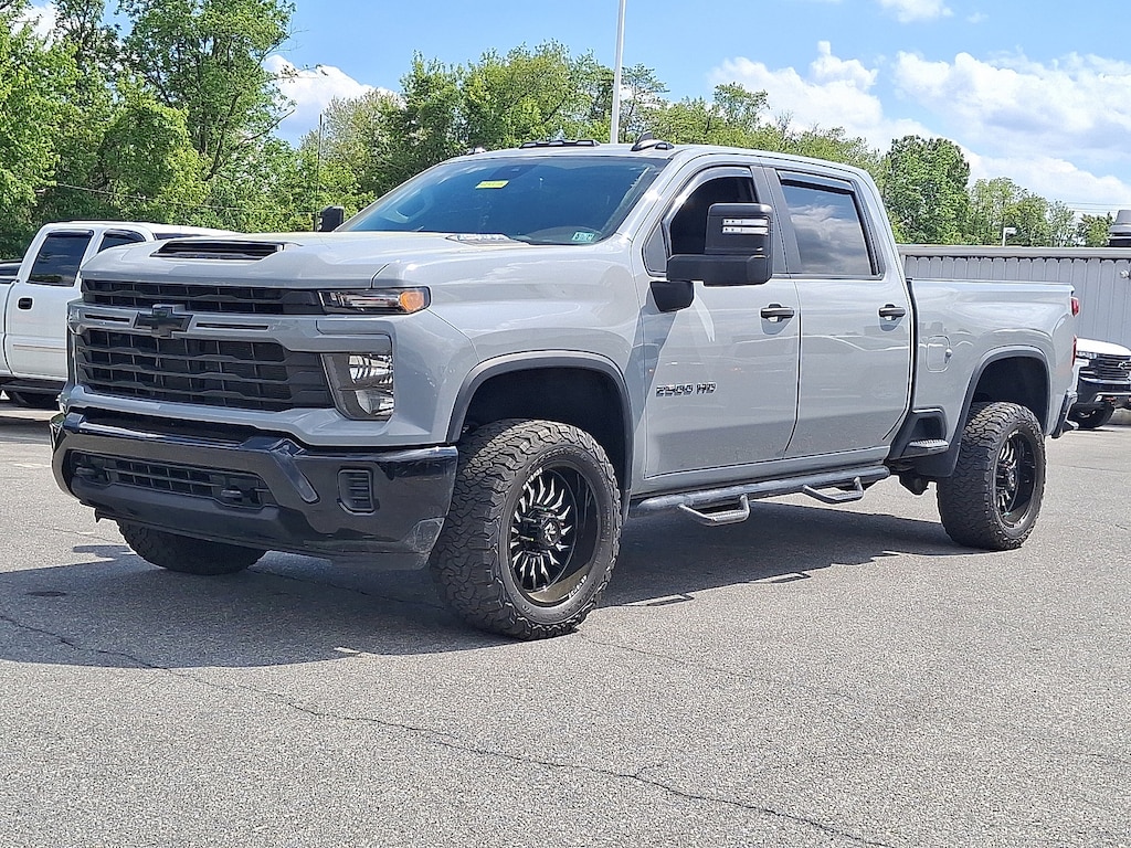 Used 2024 Chevrolet Silverado 2500 HD Custom Truck Crew Cab