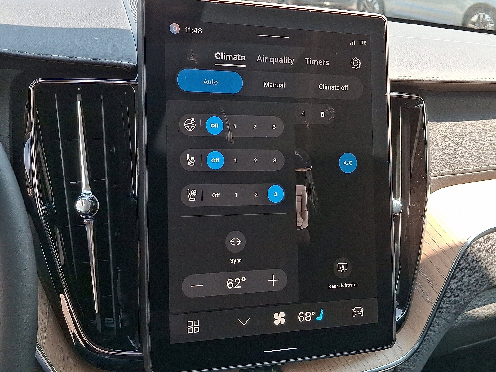 2026 Volvo XC60 Ultra - Photo 17