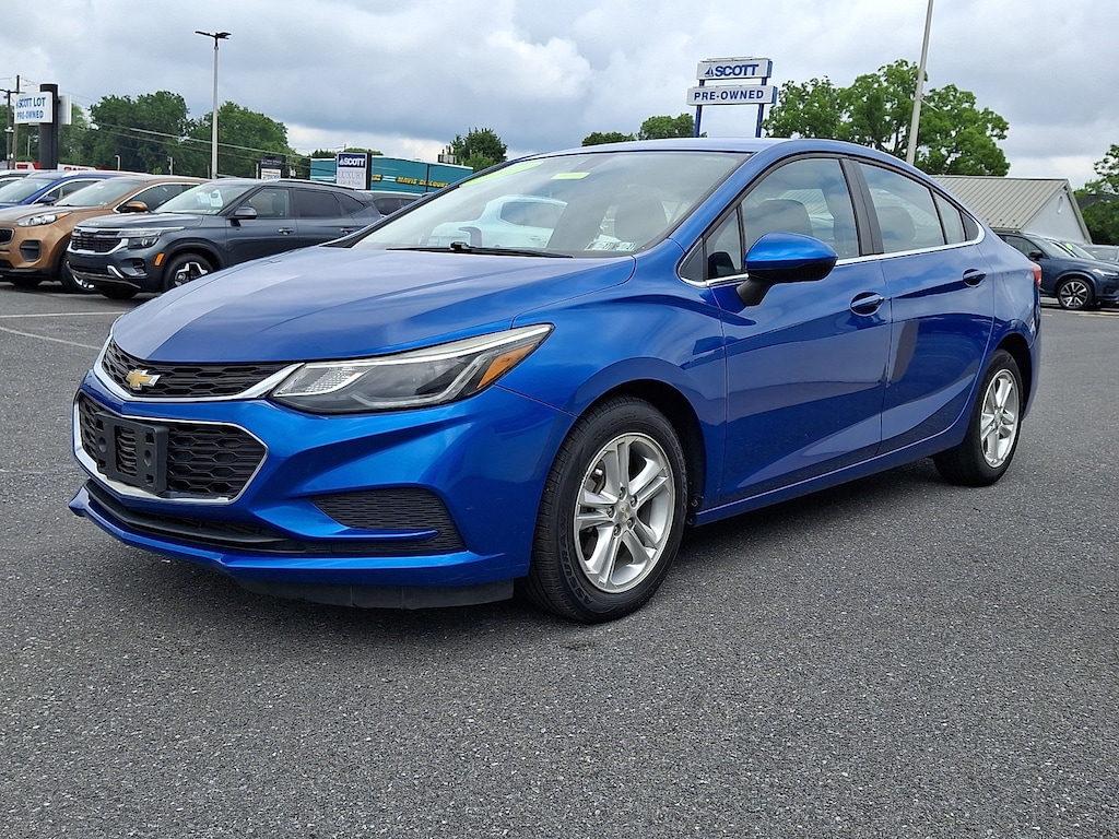 Used 2017 Chevrolet Cruze LT Auto Sedan