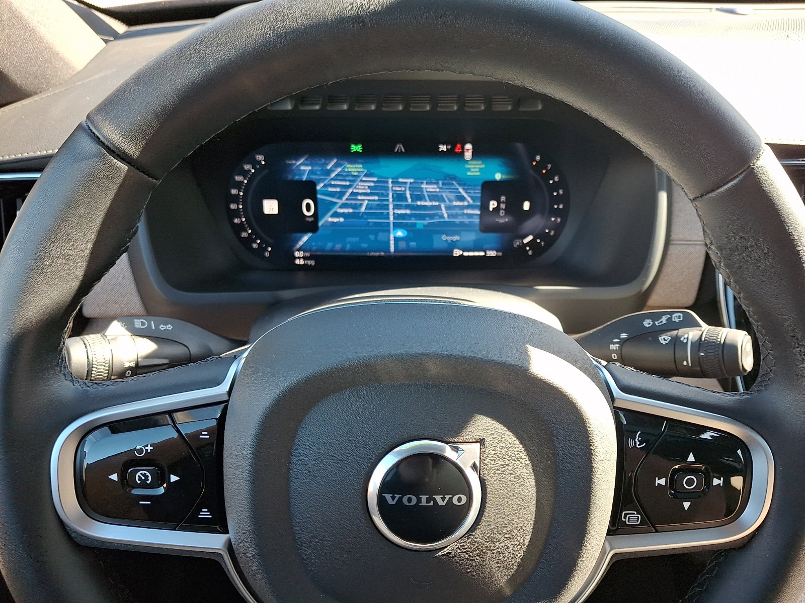 2026 Volvo XC90 Plus - Photo 14