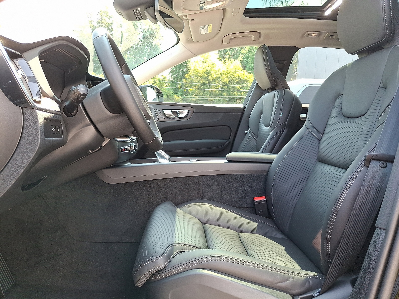 2026 Volvo XC60 Ultra - Photo 10