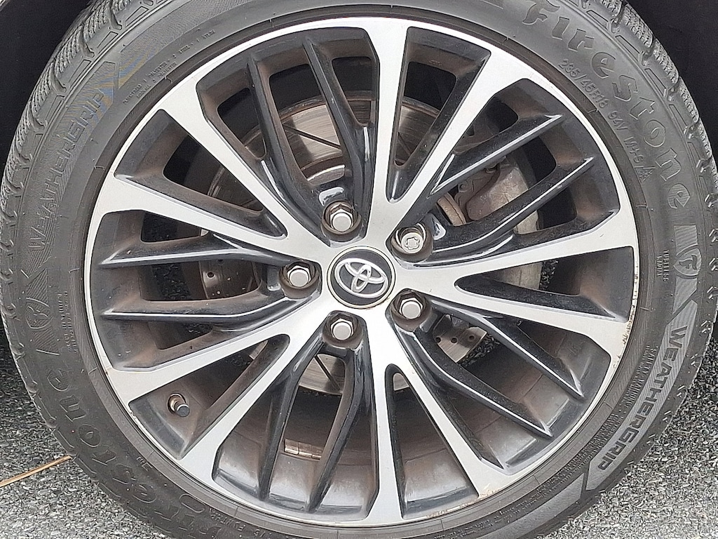 Used 2019 Toyota Camry SE Sedan
