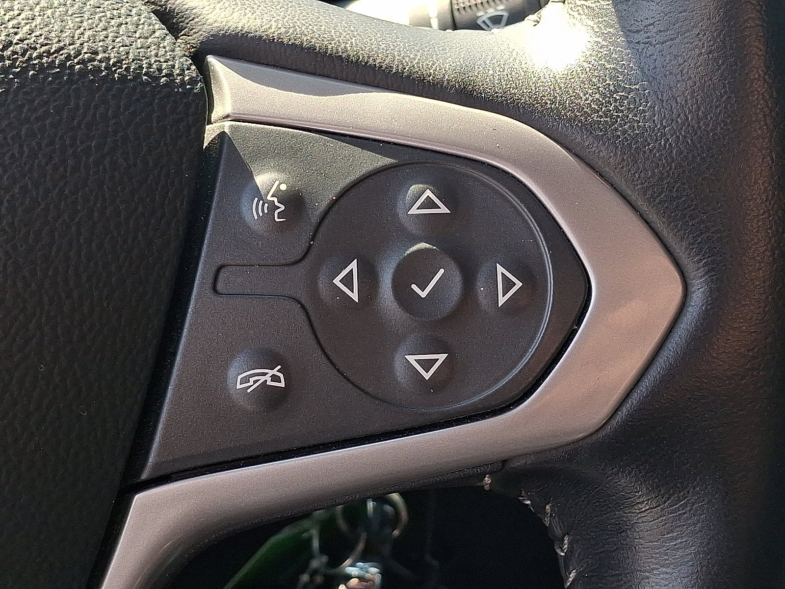 2021 Chevrolet Colorado ZR2 - Photo 18