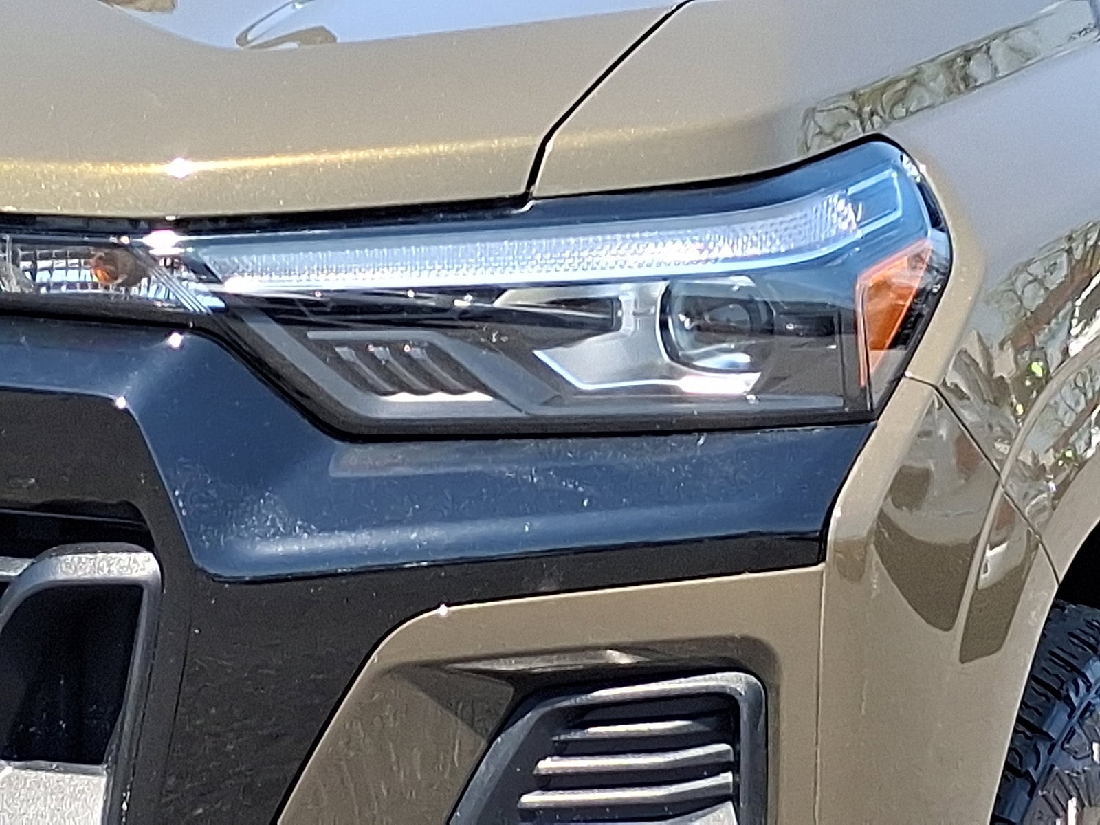 2023 Chevrolet Colorado Z71 - Photo 10