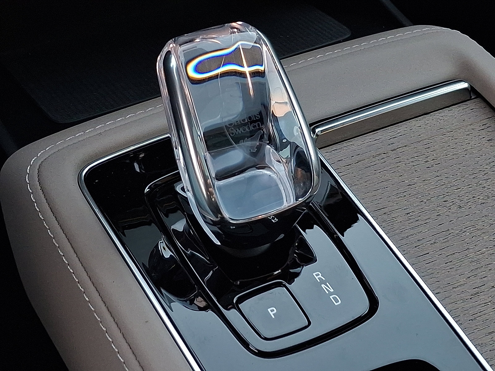 2026 Volvo XC90 Plus - Photo 13