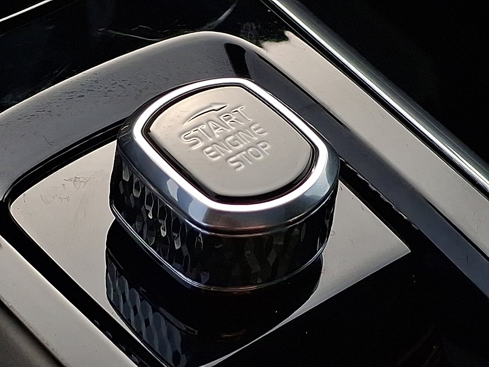 2026 Volvo XC60 Core - Photo 12
