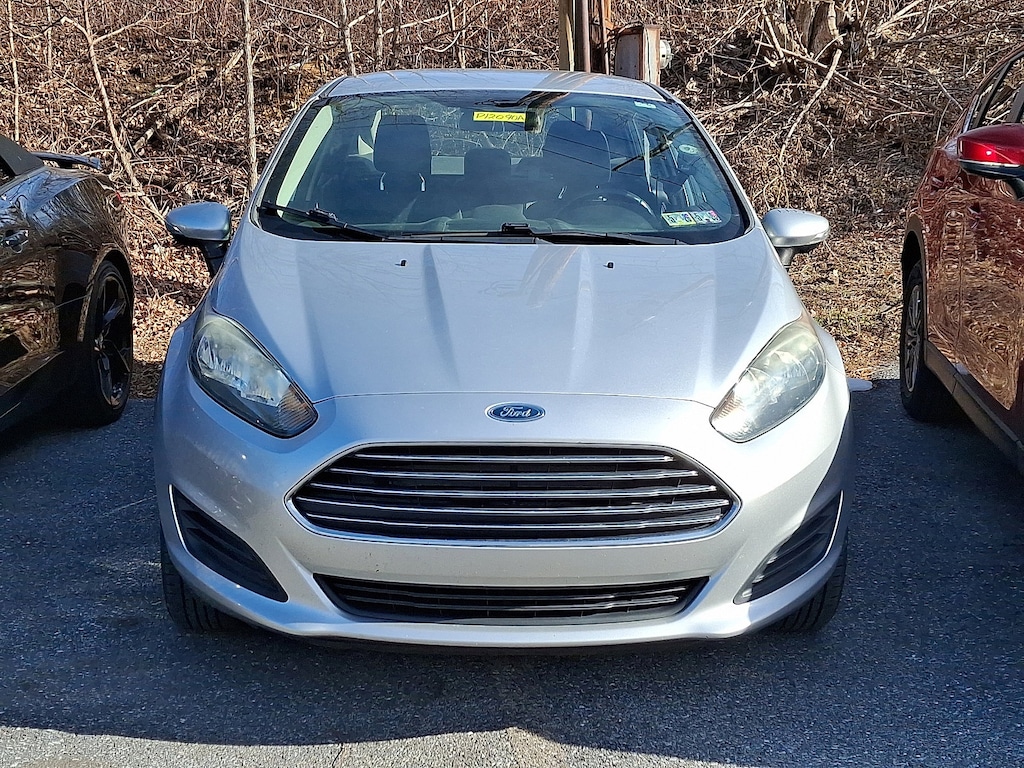 Used 2016 Ford Fiesta SE Sedan