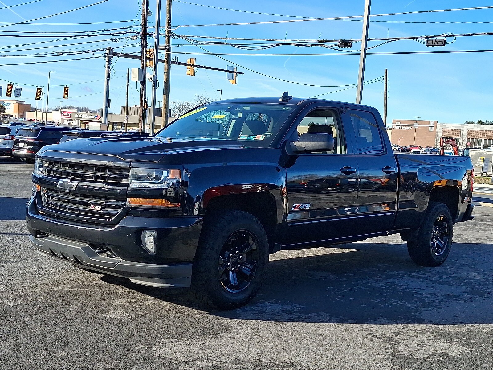2018 Chevrolet Silverado 1500 LT photo 3