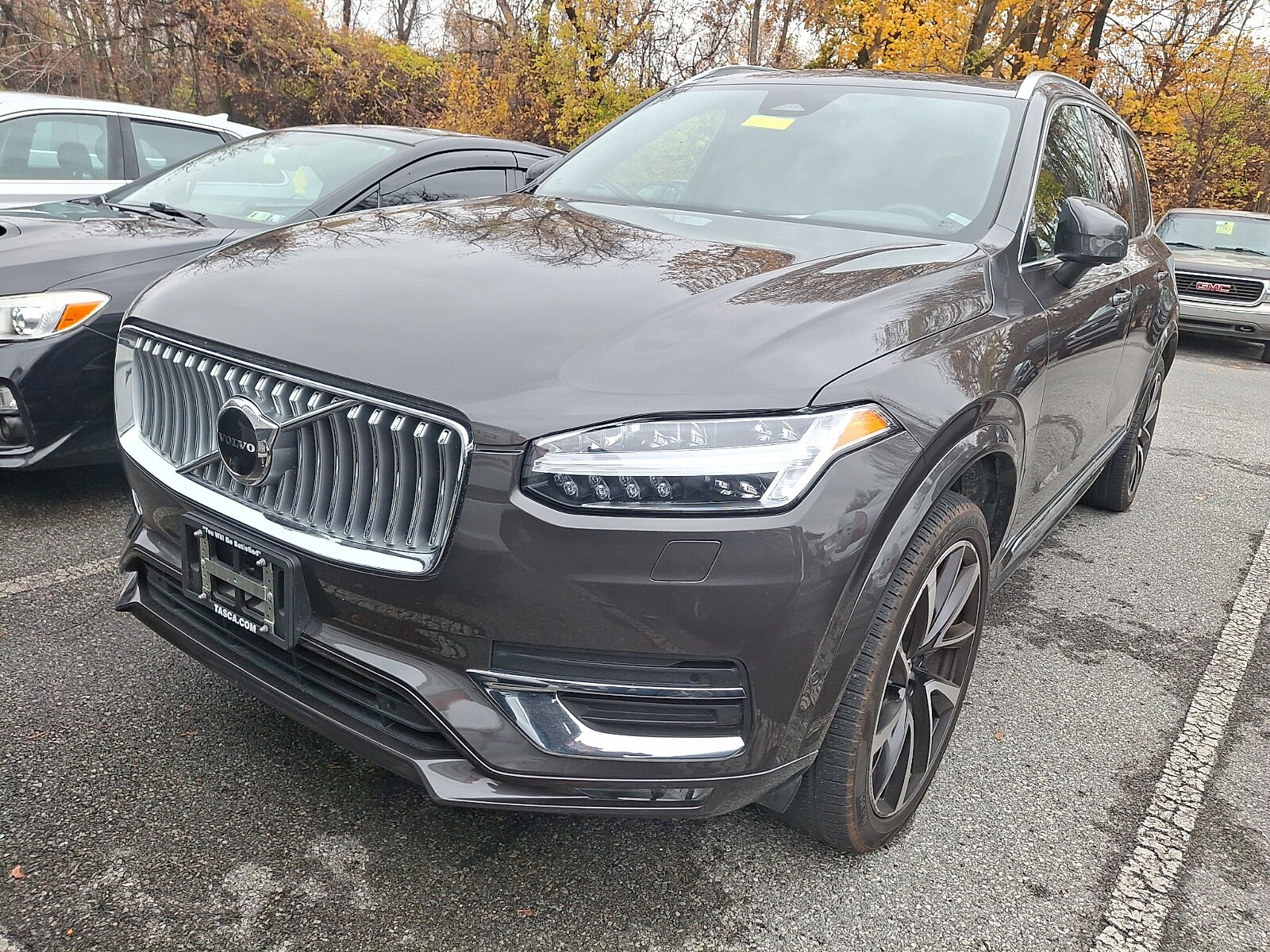 2023 Volvo XC90 AWD Plus photo 2
