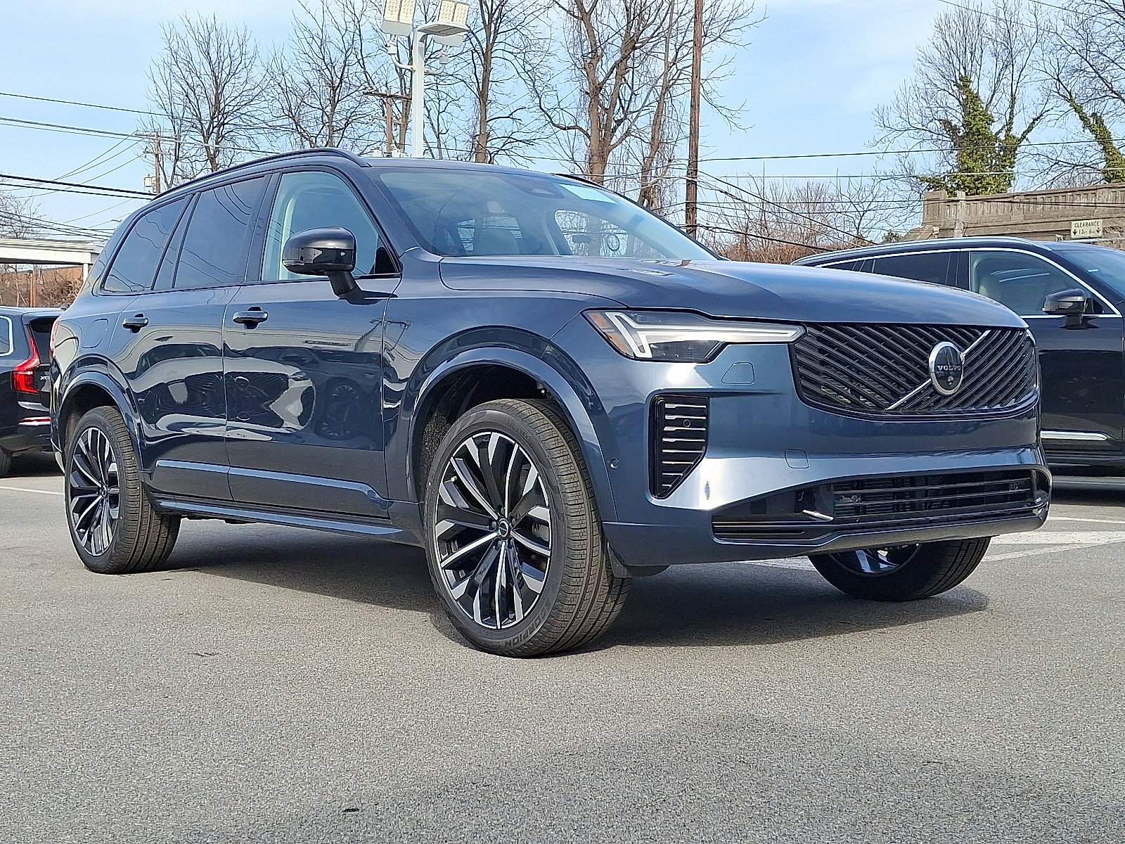 2026 Volvo XC90 B6 Ultra Dark 7-Seater 4WD's photo