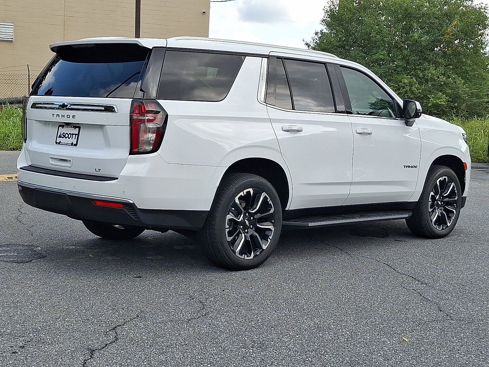 2023 Chevrolet Tahoe LT - Photo 6